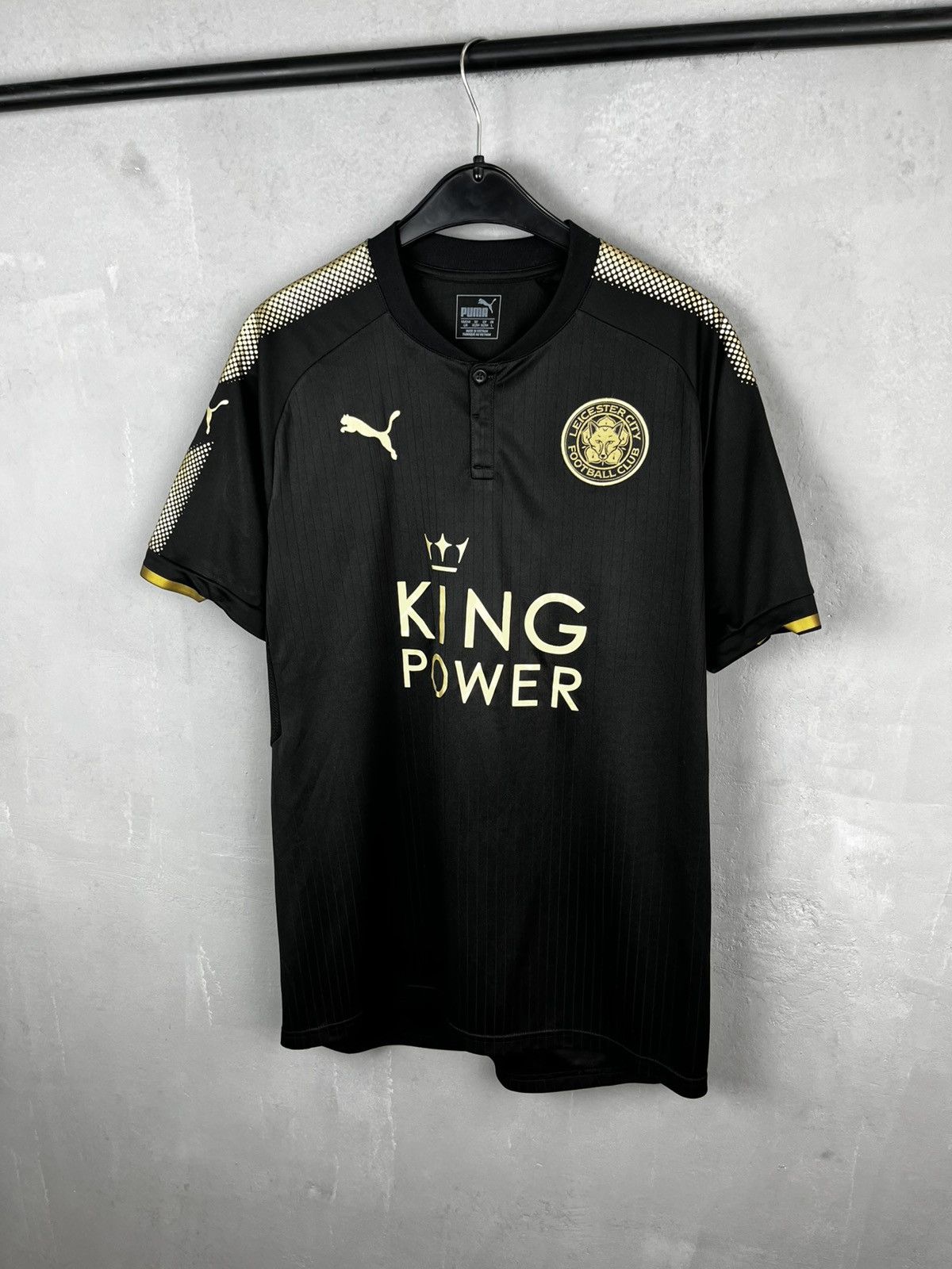Other Puma EPL UCL 2017/2018 Leicester City Football Jersey Black Size US L / EU 52-54 / 3 - 1 Thumbnail
