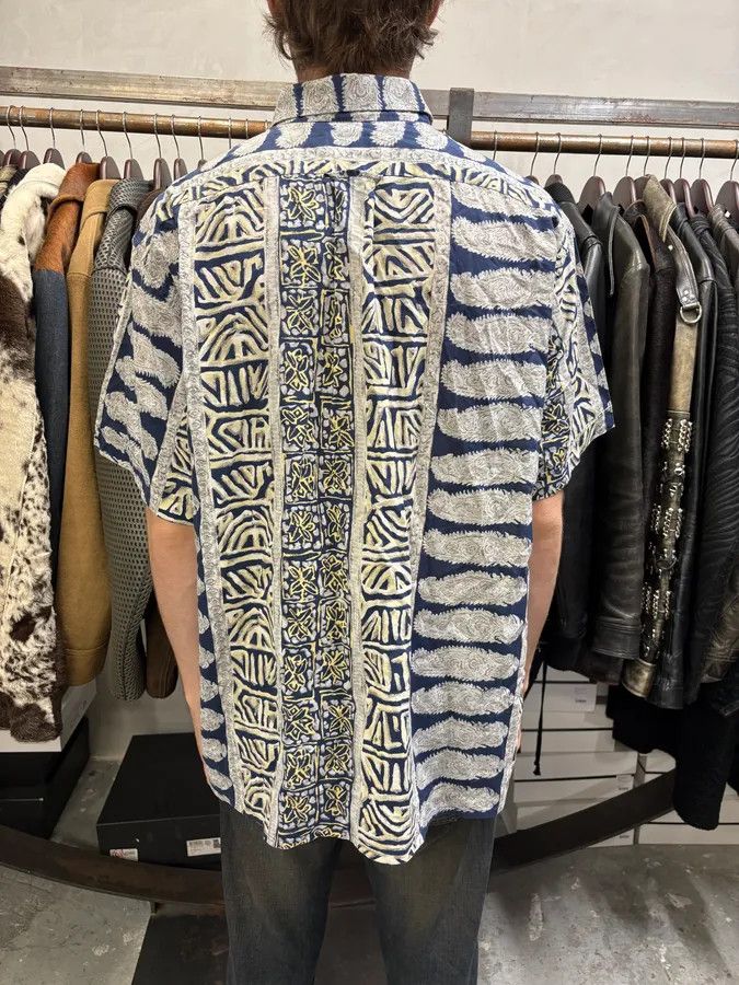 Designer × Pierre Cardin × Vintage Pierre Cardin Abstract Fantasy White & Blue shirt Size US M / EU 48-50 / 2 - 3 Thumbnail