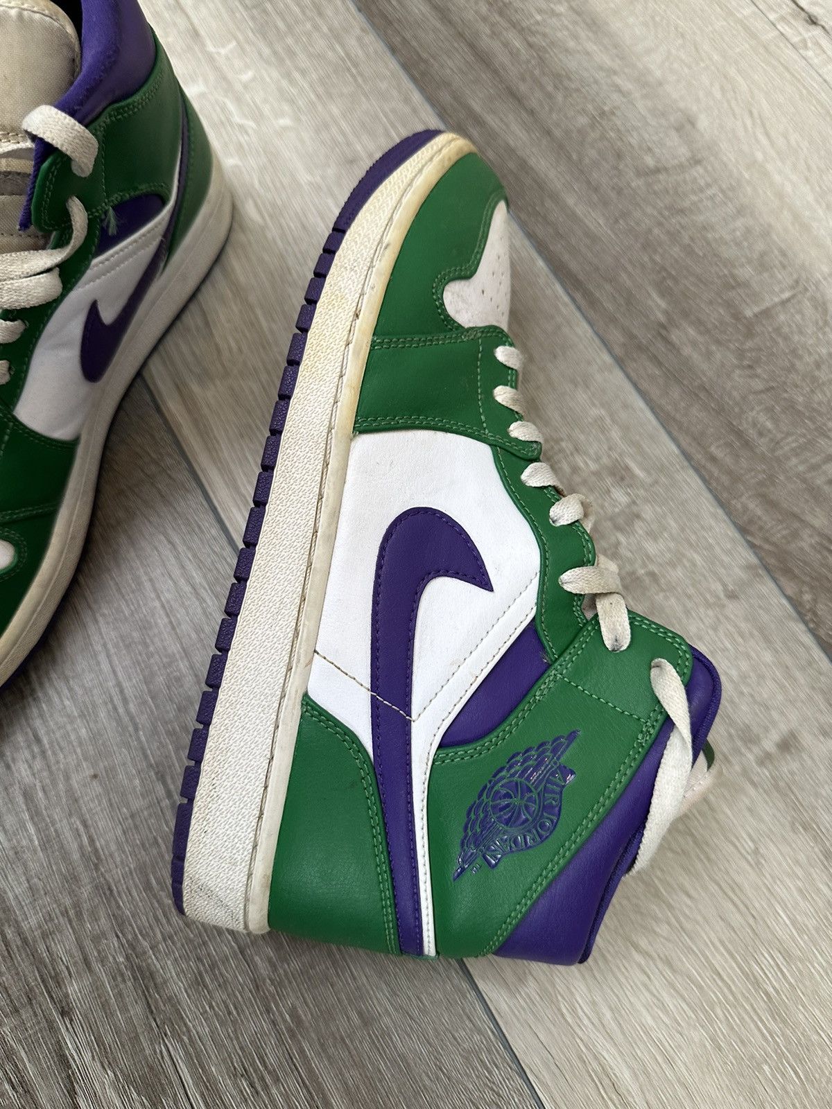 Jordan Brand × Nike RARE Jordan 1 Mid " Incredible Hulk " Sz. 9.5 Purple + Green Size US 9.5 / EU 42-43 - 4 Thumbnail