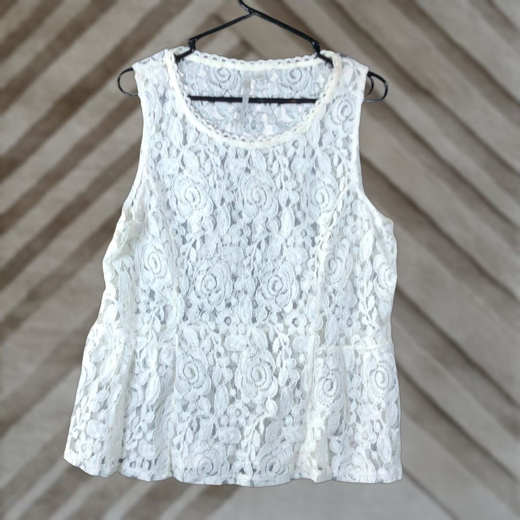 Vintage Lauren Conrad Womens Tank Cream Crochet Pull Over Sleeveless Peplum Large Size L / US 10 / IT 46 - 1 Thumbnail