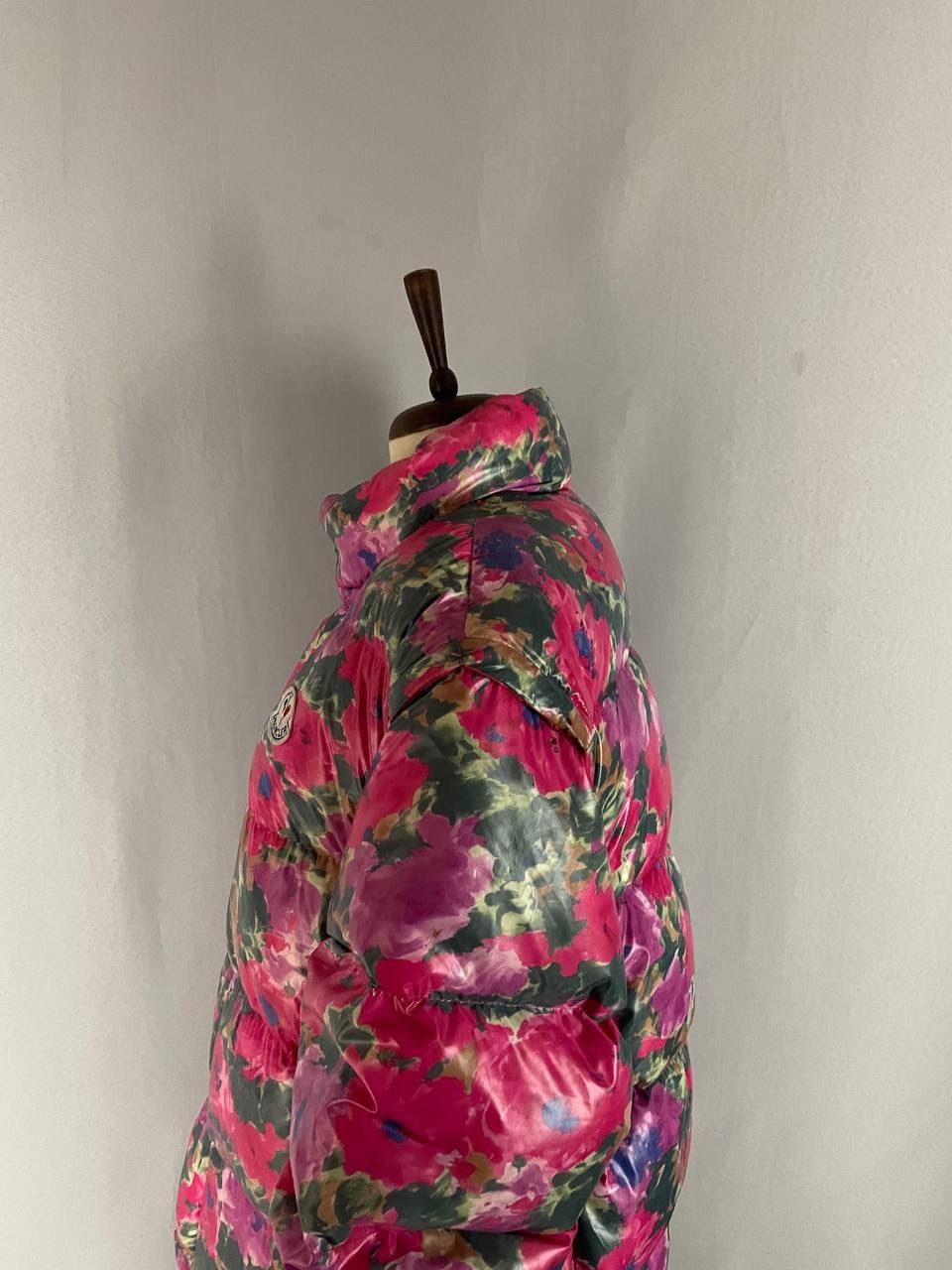 Moncler Moncler Down Jacket Flowers Pink Grenoble Vintage 1990s Size US M / EU 48-50 / 2 - 5 Thumbnail