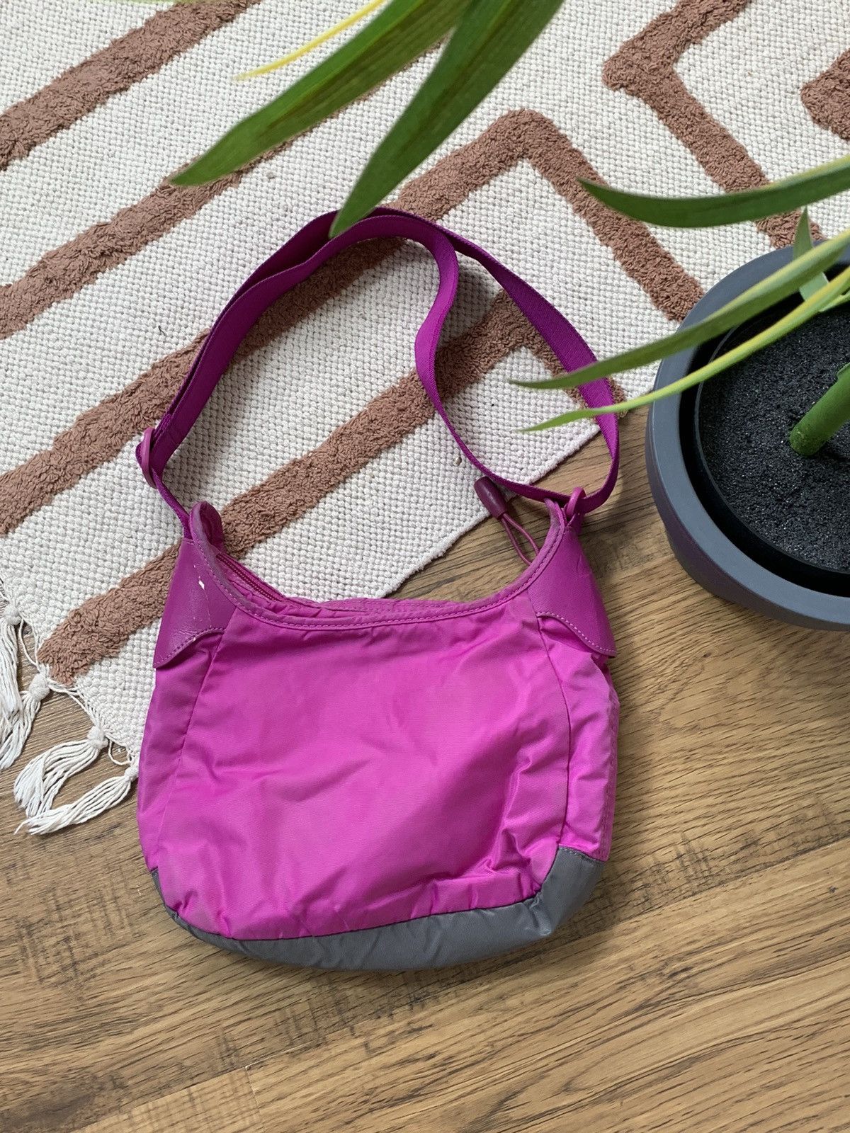 Nike × Vintage VINTAGE NIKE 2000s CROSSBODY BAG Size ONE SIZE - 8 Thumbnail