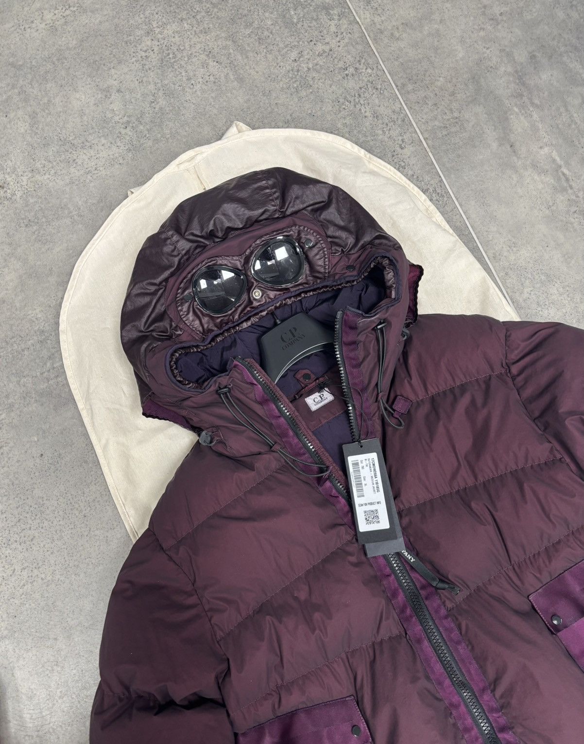 C.P. Company Cp Company burgundy puffer jacket Size US XL / EU 56 / 4 - 2 Thumbnail