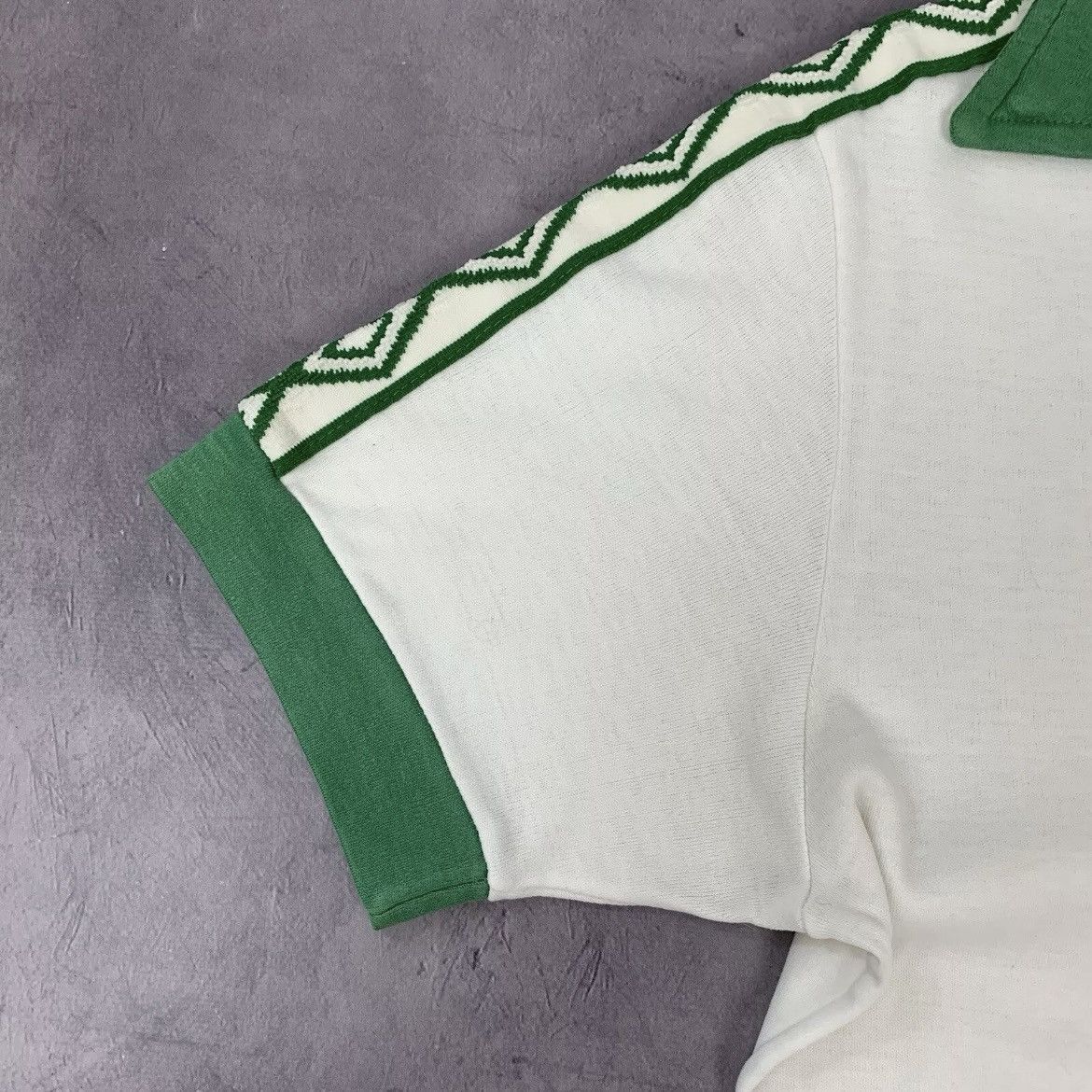 Umbro Rare! Umbro Soccer Jersey Shirt 80s Celtic? Size US M / EU 48-50 / 2 - 3 Thumbnail