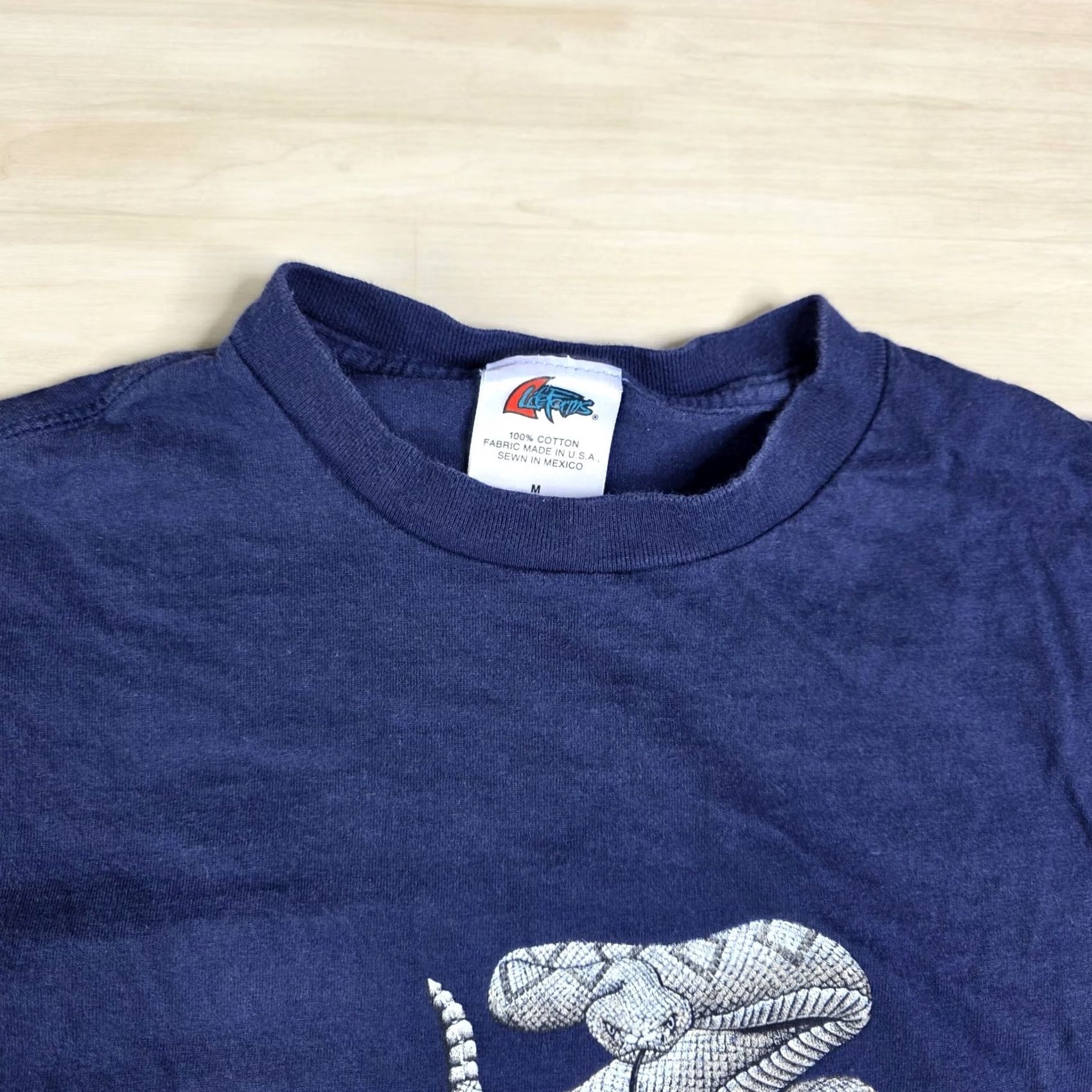 Vintage VINTAGE Lifeforms Stand Your Ground Snake Shirt Single Stitch Size Small Blue Mens Size US S / EU 44-46 / 1 - 3 Thumbnail