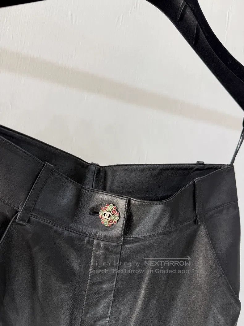 Chanel Chanel 22K diamond-buttoned leather pants Size 42" / US 20 - 3 Thumbnail