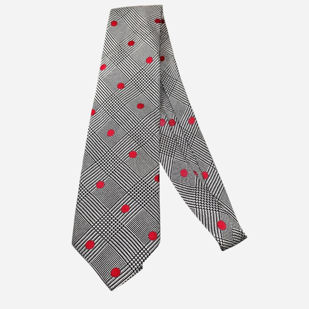 Fendi Fendi Silk Neck Tie Made in Italy Size ONE SIZE - 1 Thumbnail