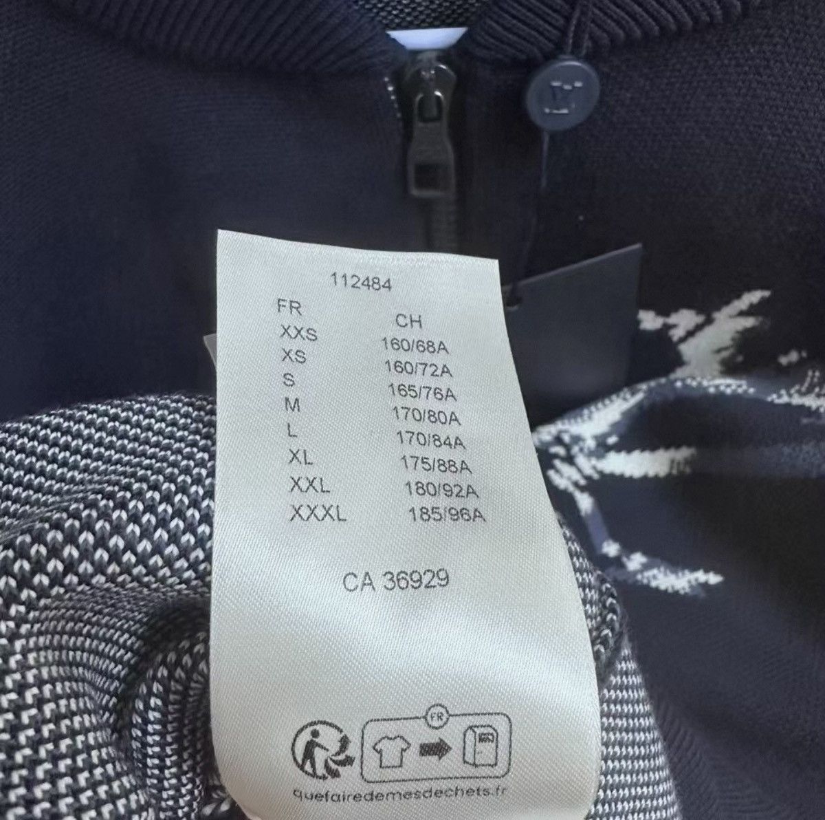 Louis Vuitton Louis Vuitton L Monogram Baseball Jacket Jacquard navy Size US L / EU 52-54 / 3 - 8 Thumbnail