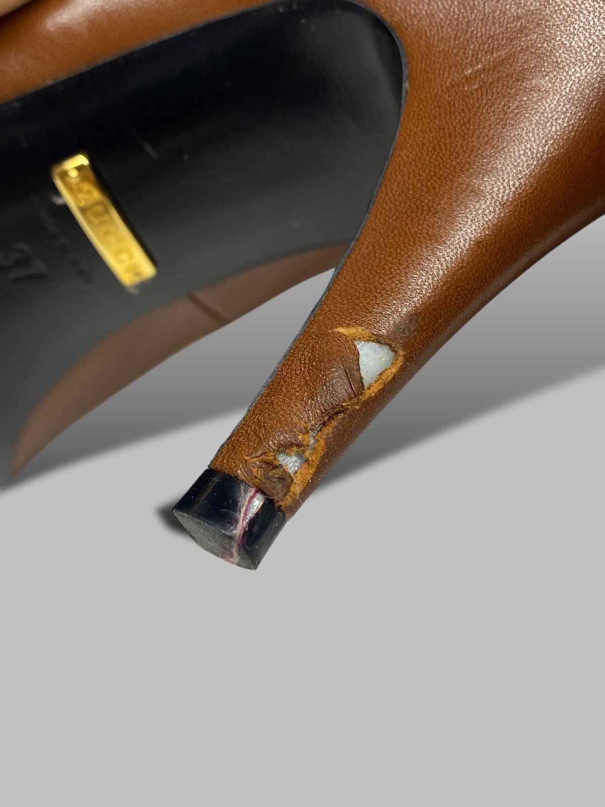Gucci Gucci Brown Leather Blanca Pointed Toe Pump Heels RRP 700$ Size US 7 / IT 37 - 10 Thumbnail