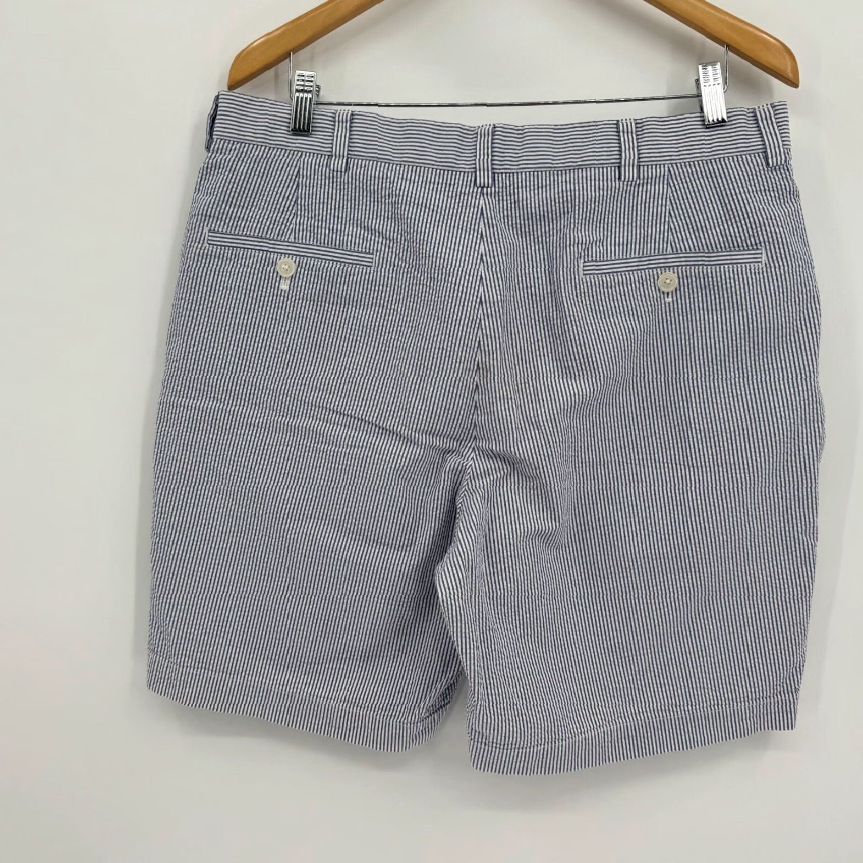 Brooks Brothers Brooks Brothers Chino Shorts Mens Size 35 Seersucker Striped Blue Preppy Casual Distinctive Brook Brothers Climate: Summer, Spring Size US 35 - 7 Thumbnail