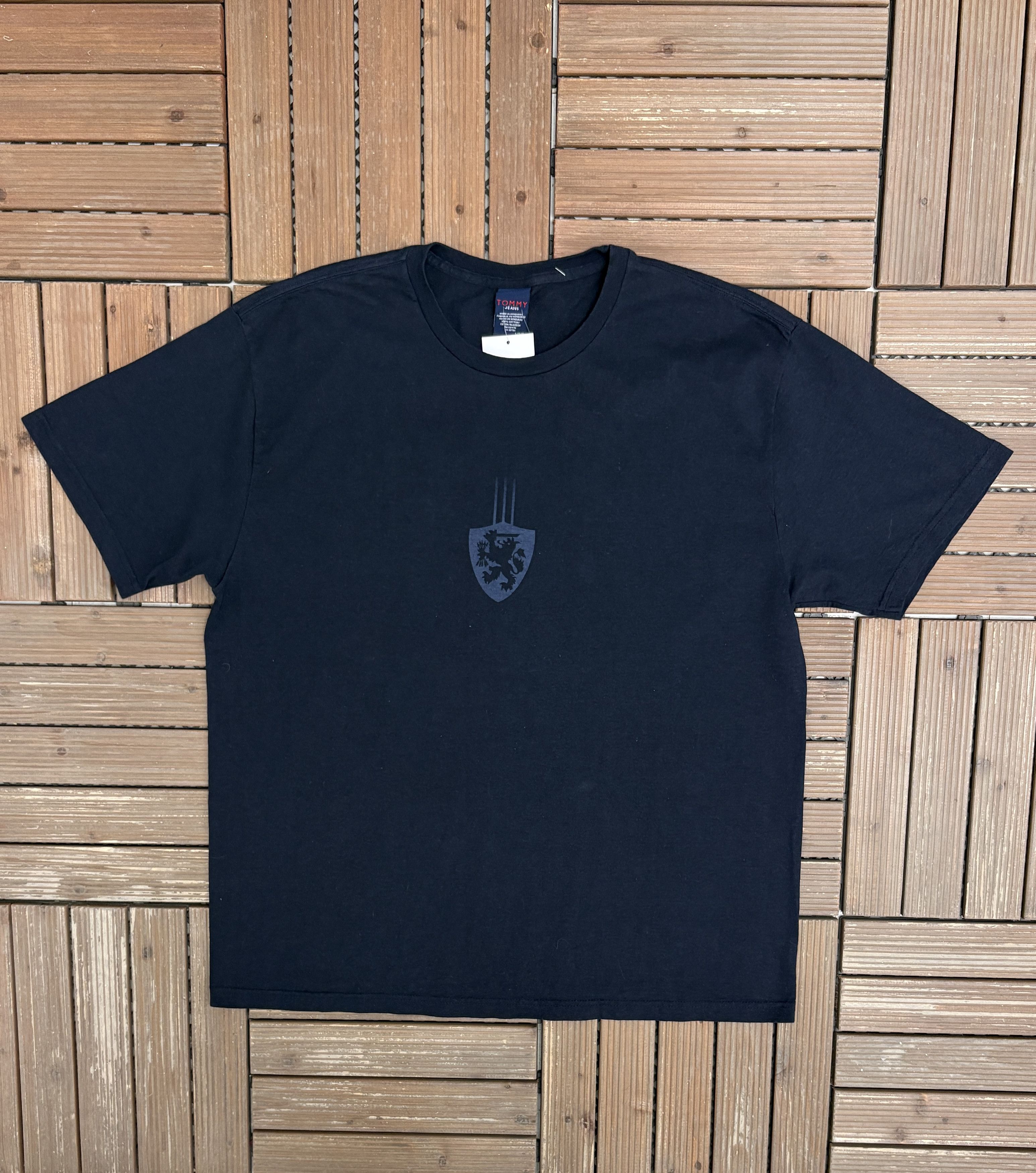 Tommy Hilfiger Tommy Hilfiger Jeans Crest Vintage Blue T-Shirt Tee Size US L / EU 52-54 / 3 - 1 Thumbnail