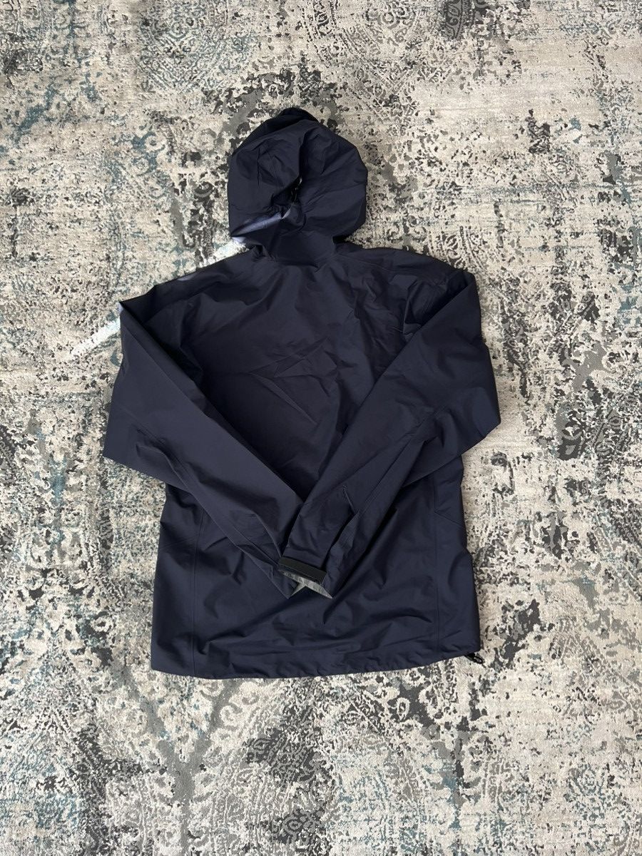 Arc'teryx Arc’teryx Beta Jacket Black Sapphire Size US M / EU 48-50 / 2 - 4 Thumbnail