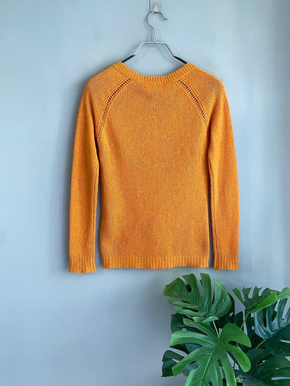 Burberry Burberry Women's Cashmere V-Neck Knit Sweater Jumper Size XS Size XS / US 0-2 / IT 36-38 - 11 Thumbnail