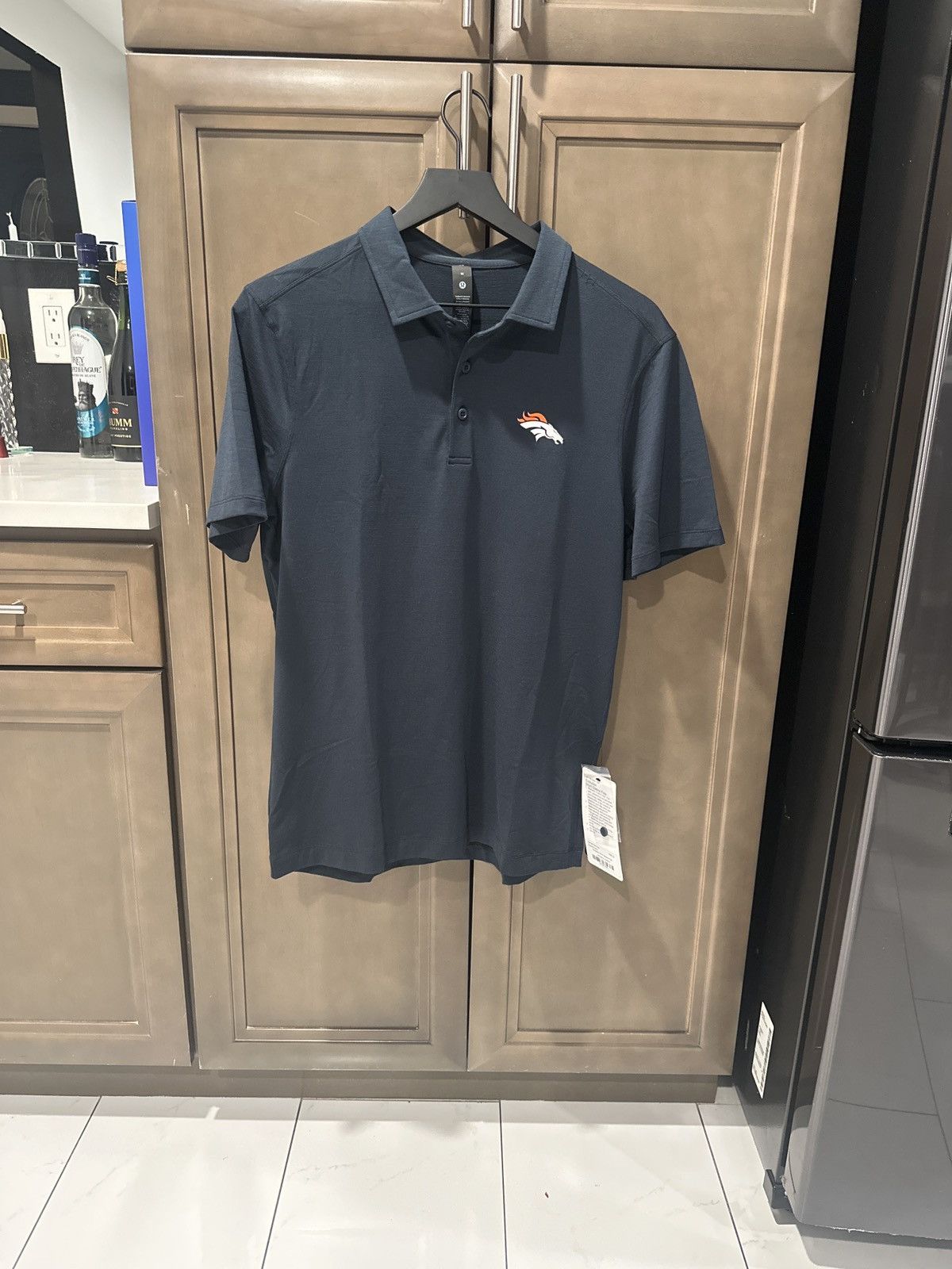 Lululemon Lululemon x NFL x Denver Broncos Polo Size US M / EU 48-50 / 2 - 1 Thumbnail