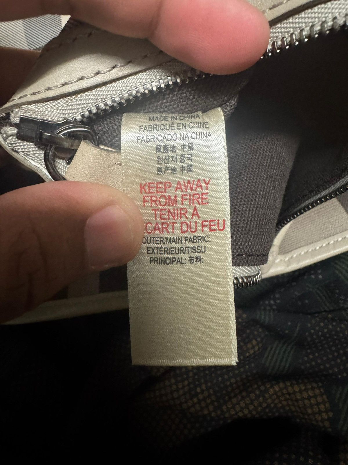 Burberry Burberry Smoke Grey Haymarket Novacheck Tote Bag Size ONE SIZE - 14 Thumbnail