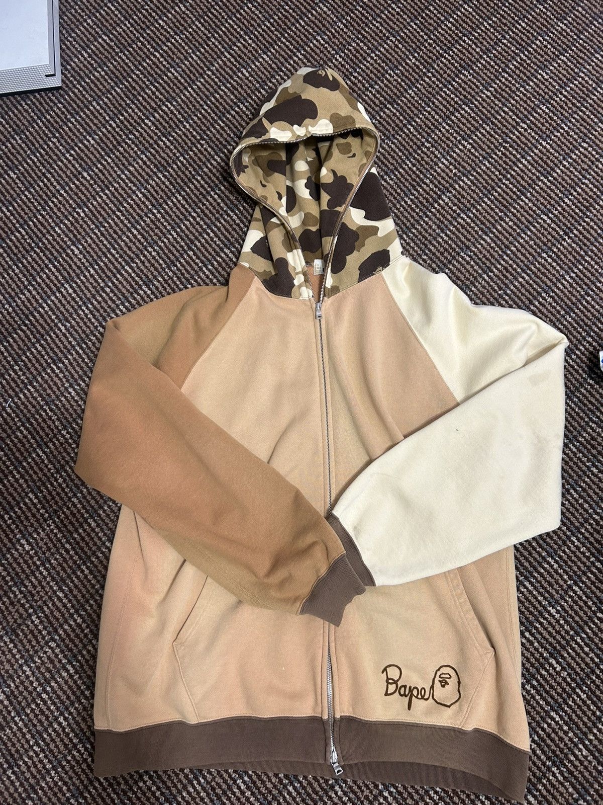Bape *SUPER RARE* BAPE NIGO 1st Camo Color Panel Hoodie Japan Size US L / EU 52-54 / 3 - 1 Thumbnail
