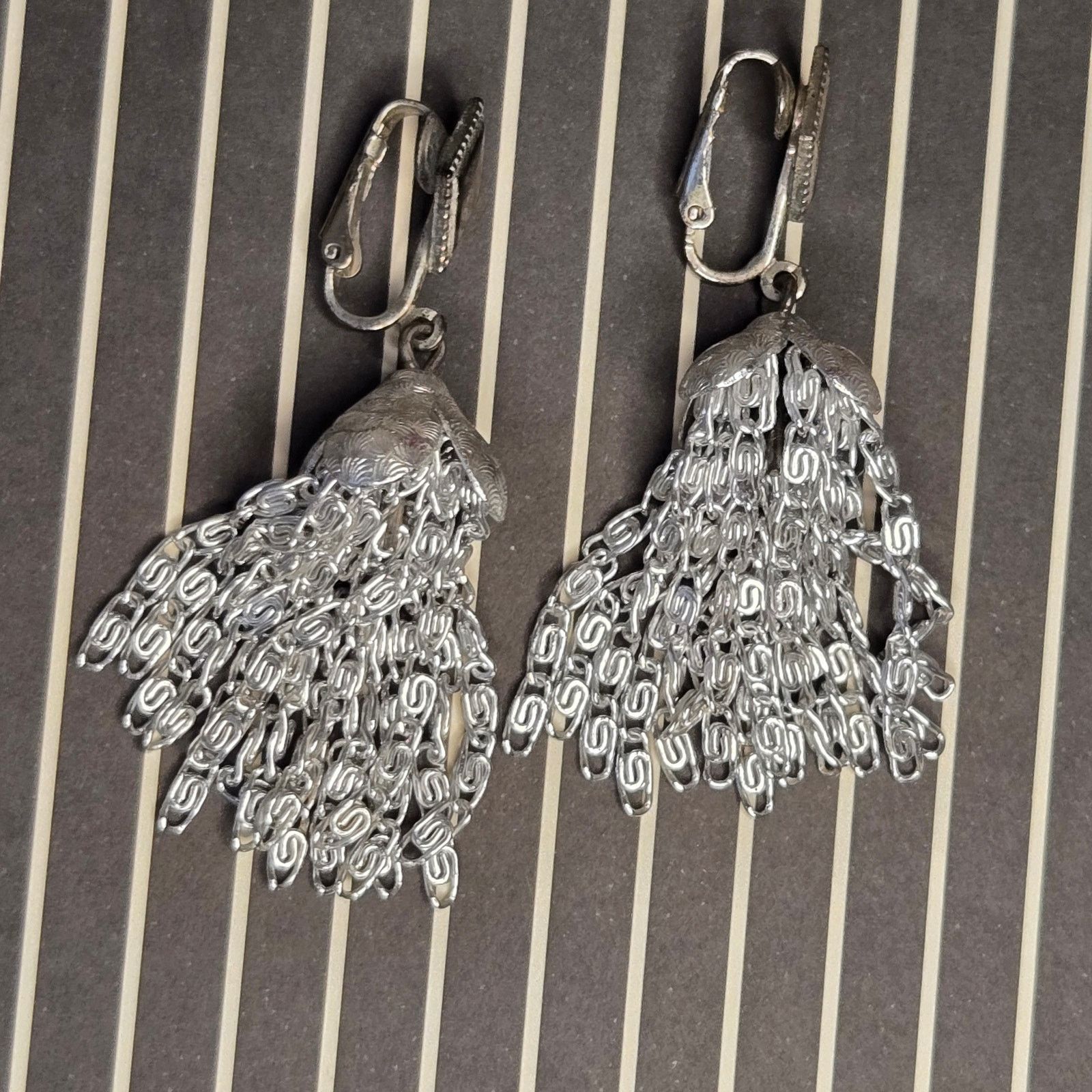 Vintage VTG Sarah Coventry Charisma Silver Tassel Clip On Earrings Size ONE SIZE - 3 Thumbnail