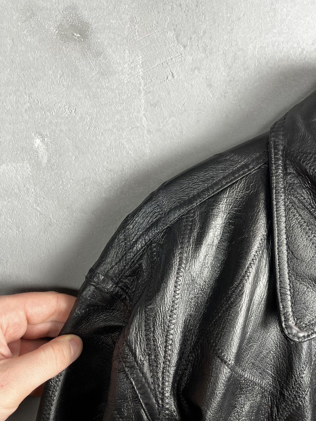 Genuine Leather × Vintage Vintage Leather Jacket bomber size L Size US L / EU 52-54 / 3 - 7 Thumbnail