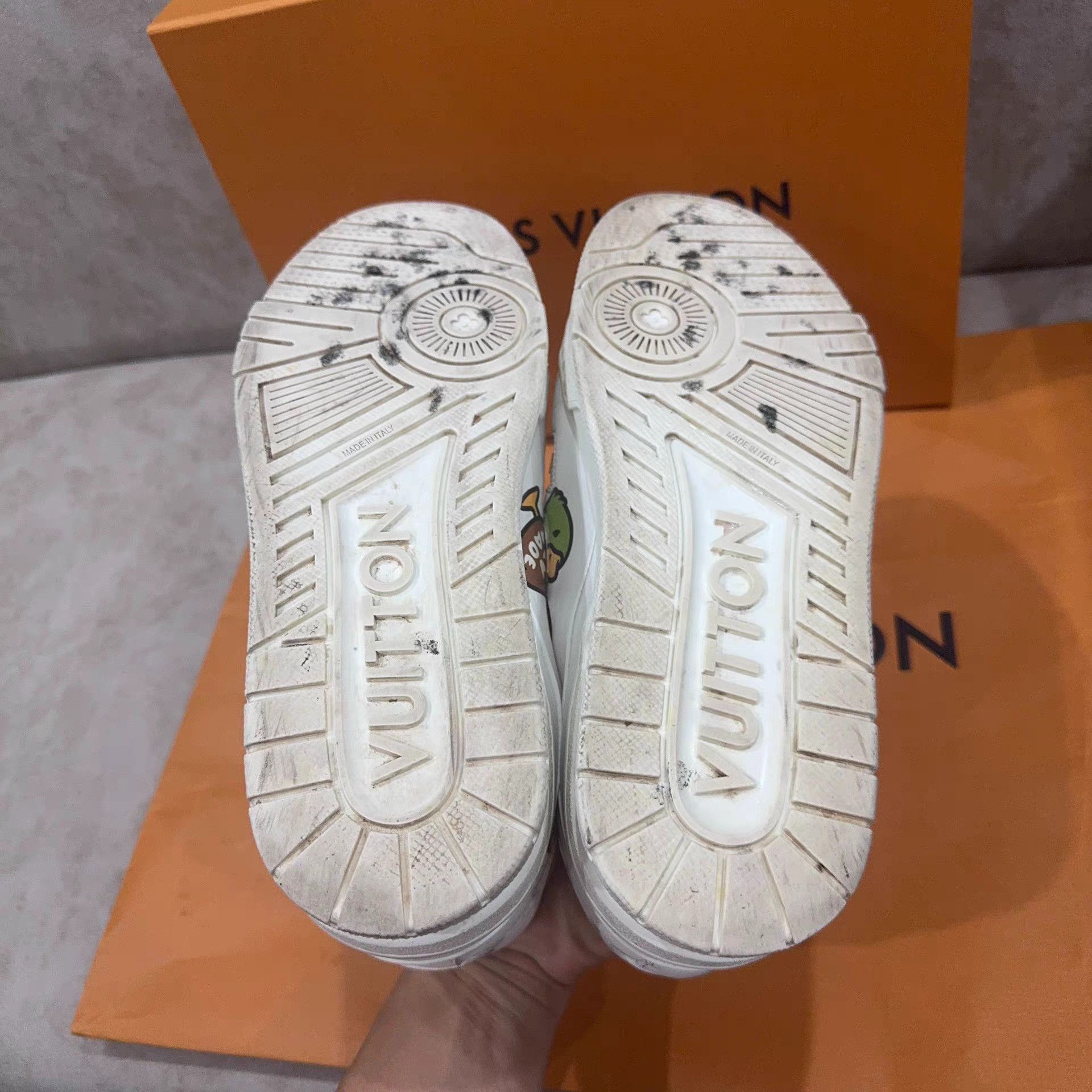 Louis Vuitton Nigo x LOUIS VUITTON Trainer Sneaker K13 Size US 7.5 / EU 40-41 - 4 Thumbnail
