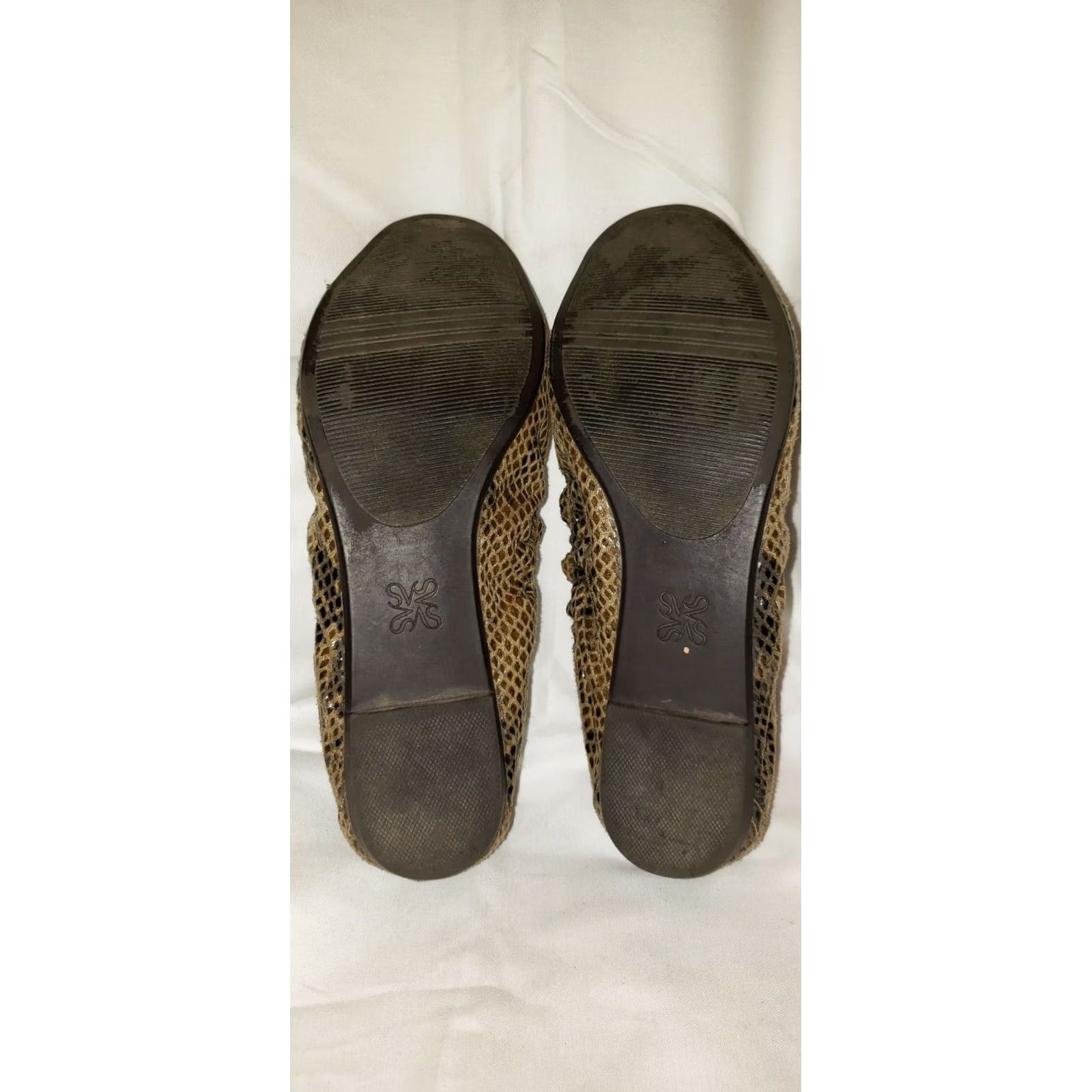 Vera Wang Vera Wang Flats Womens US 7.5 Clove Taupe Open Toe Dark Chain Accent Snakeskin Pattern Slip On Flat M Size US 8 / IT 38 - 4 Thumbnail