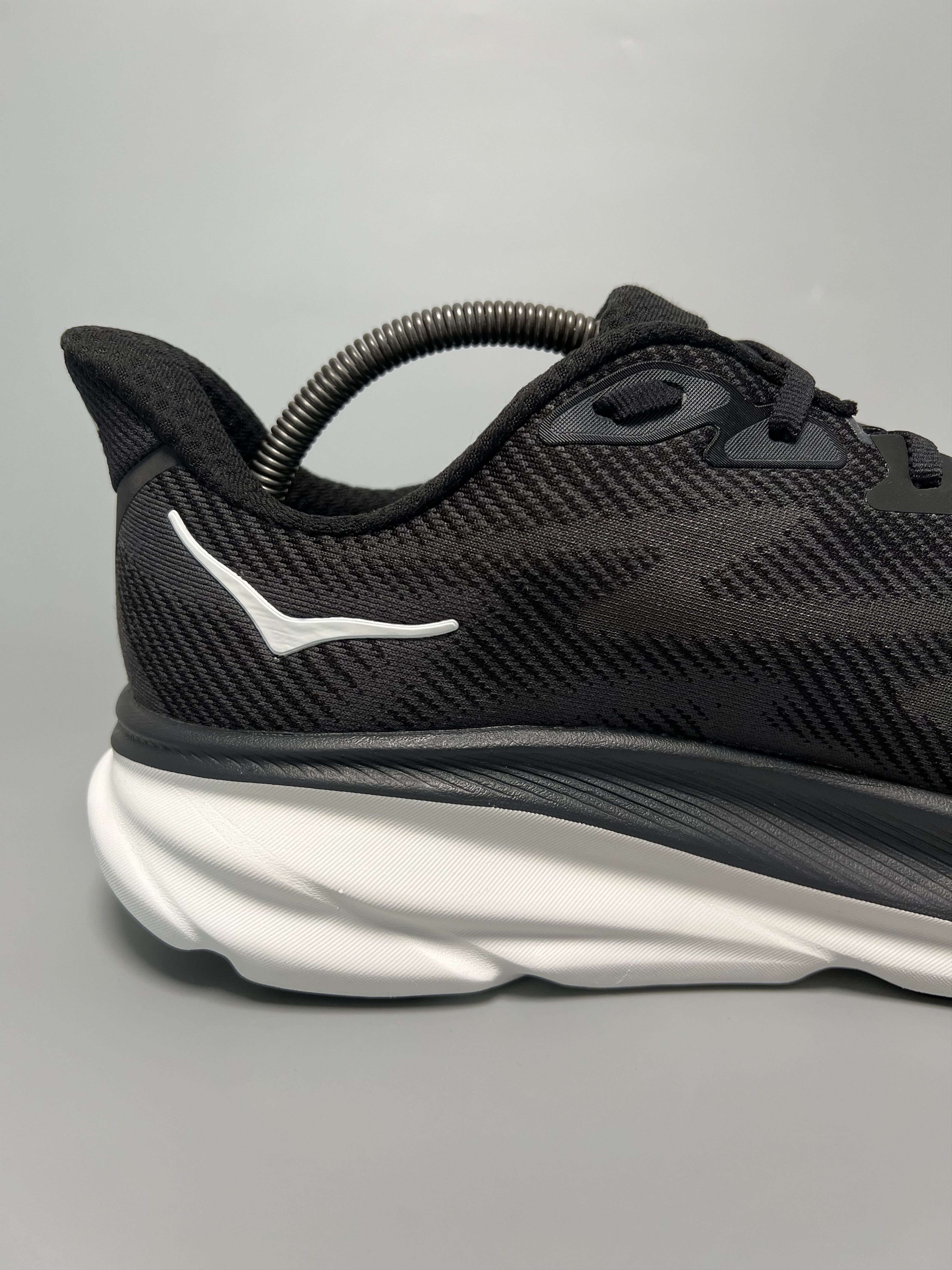 Hoka 11.5D Hoka One One Clifton 9 Running Shoes 1127895-BWHT Size US 11.5 / EU 44-45 - 6 Thumbnail