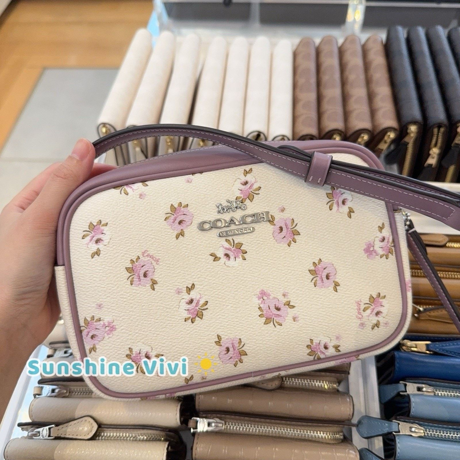 Coach NWT COACH CBA70 Mini Jamie Camera Bag Floral Chalk/Multi Size ONE SIZE - 1 Thumbnail