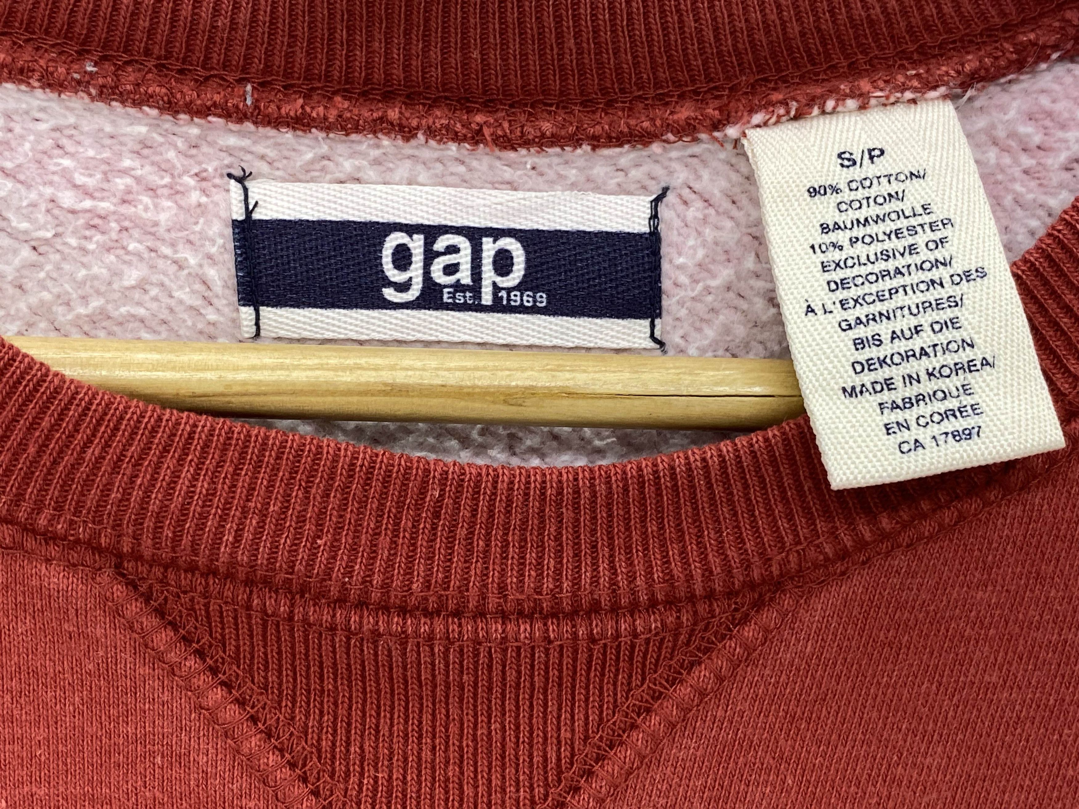 Gap Vintage Gap Red Embroidered Logo Sweatshirt Pullover 90s Size US S / EU 44-46 / 1 - 8 Thumbnail