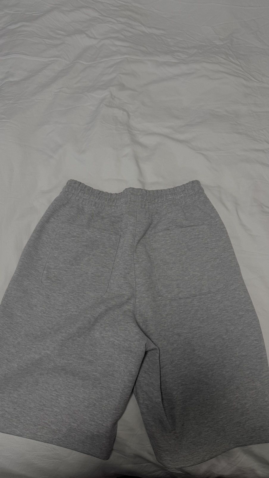 Uniqlo Grey sweat shorts Size US 32 / EU 48 - 3 Thumbnail