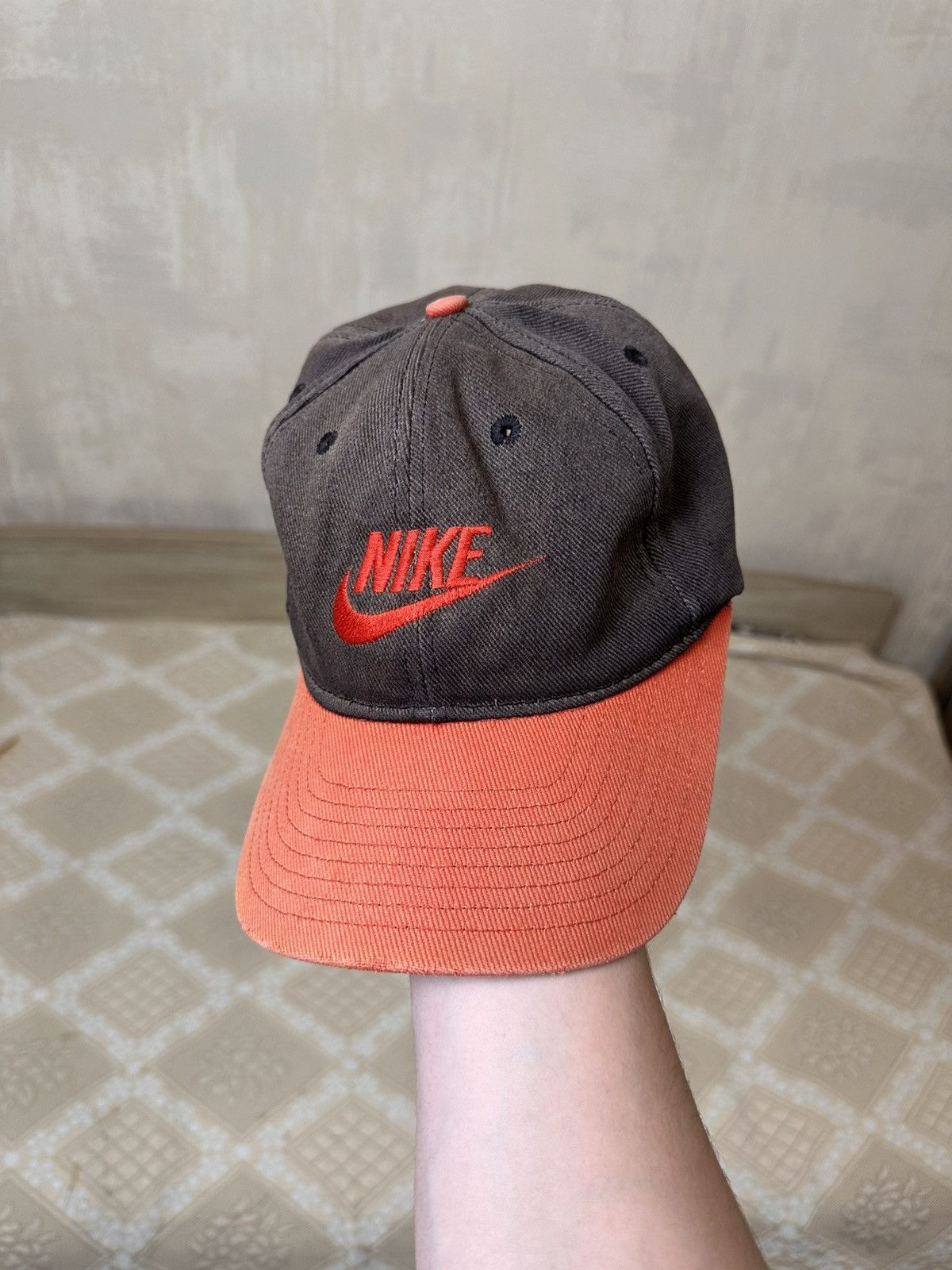 Nike 🔥 Nike 90s Big Logo Cap Hat Y2K Faded Court Size ONE SIZE - 1 Thumbnail
