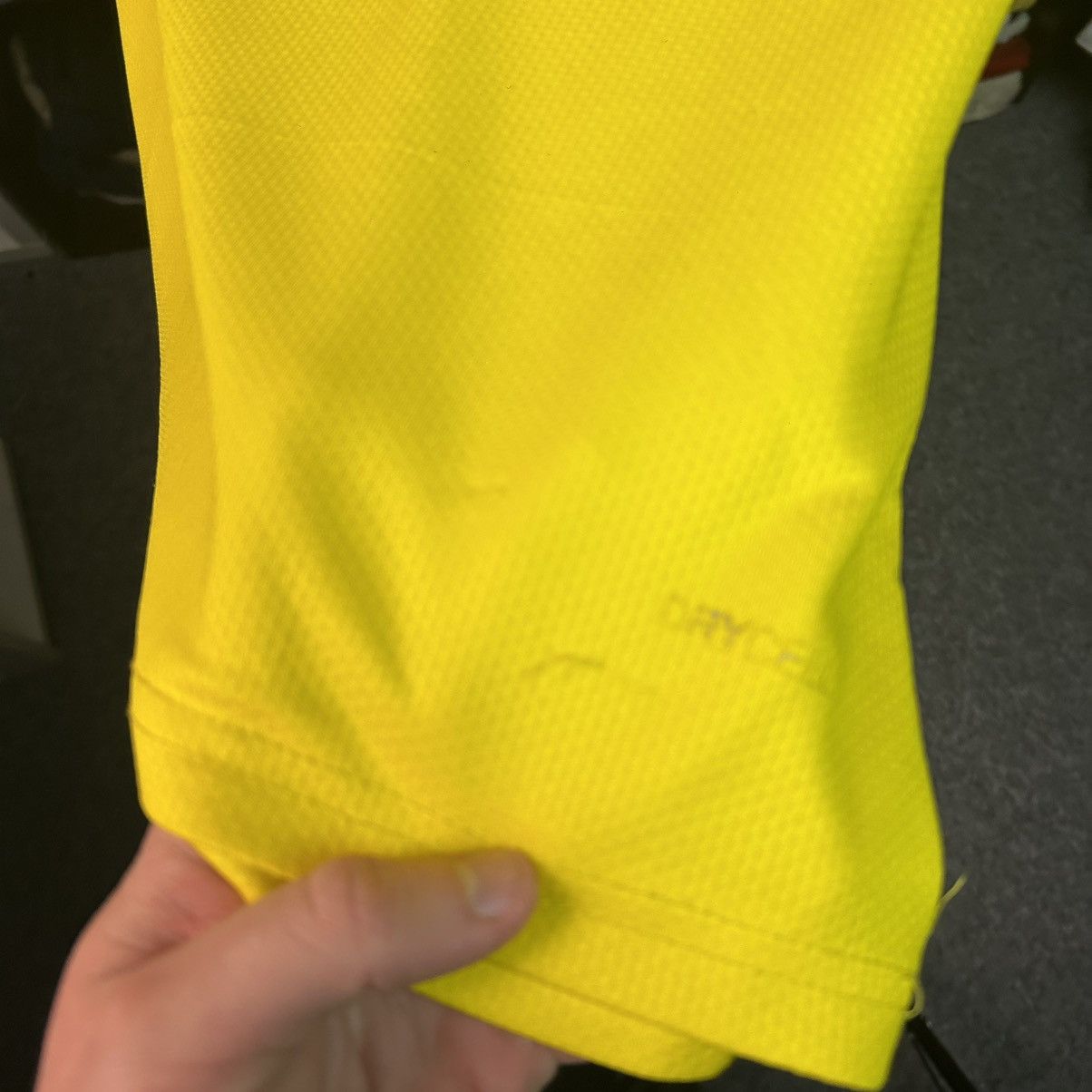 Puma Mens Puma Borussia Dortmund Home 2017 Soccer jersey size L Size US L / EU 52-54 / 3 - 8 Thumbnail