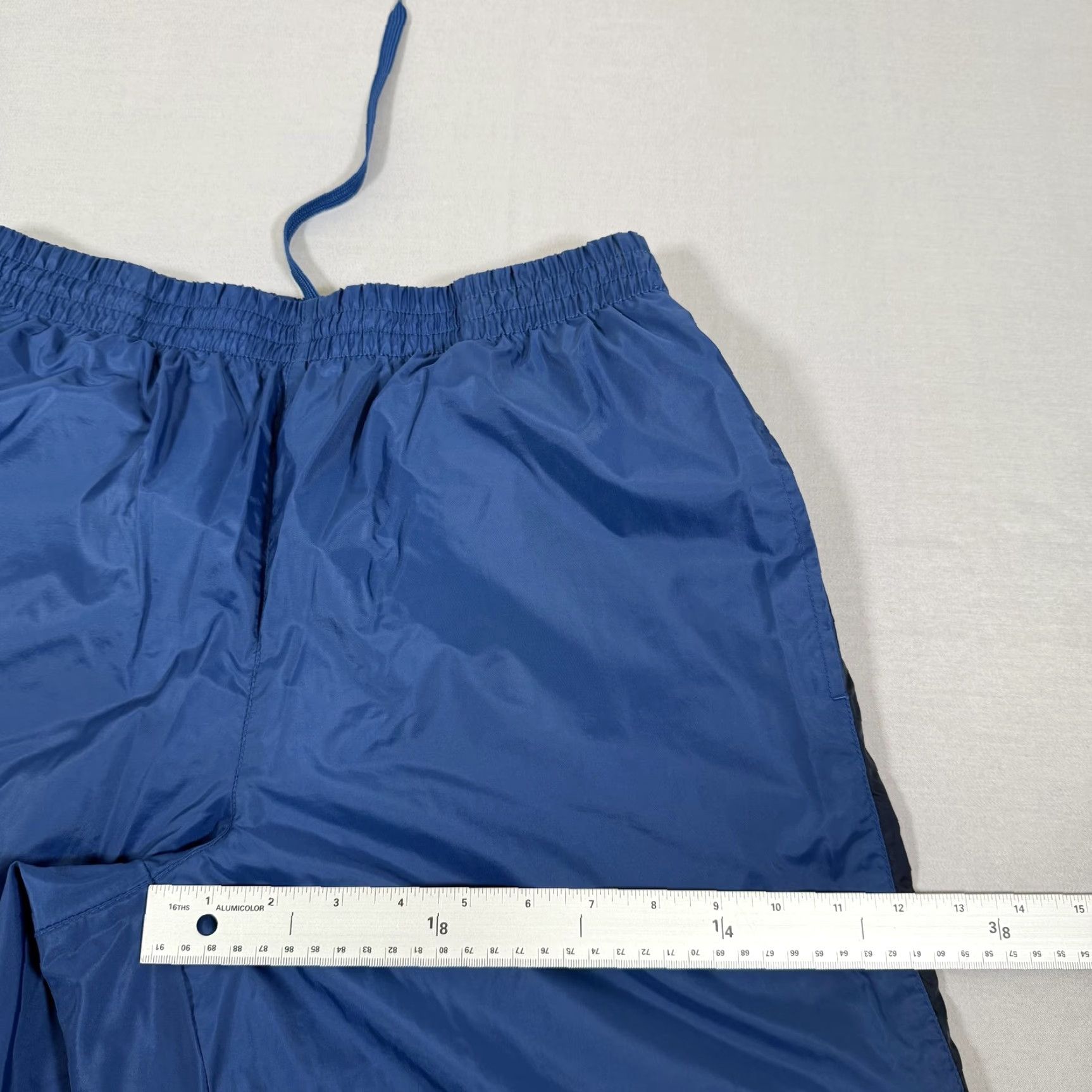 Nike VINTAGE Nike Pants Mens Medium Blue Track Windbreaker Lined Baggy Skate Gym Y2K Size US 31 - 7 Thumbnail