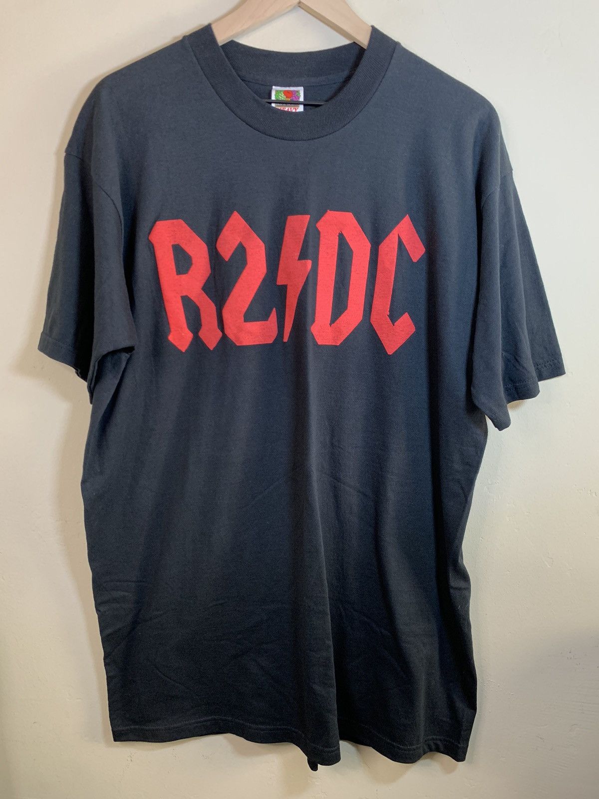 Vintage *RARE* Vintage R2/DC R2D2 AC/DC Parody Puff Print Shirt Size US XL / EU 56 / 4 - 1 Thumbnail