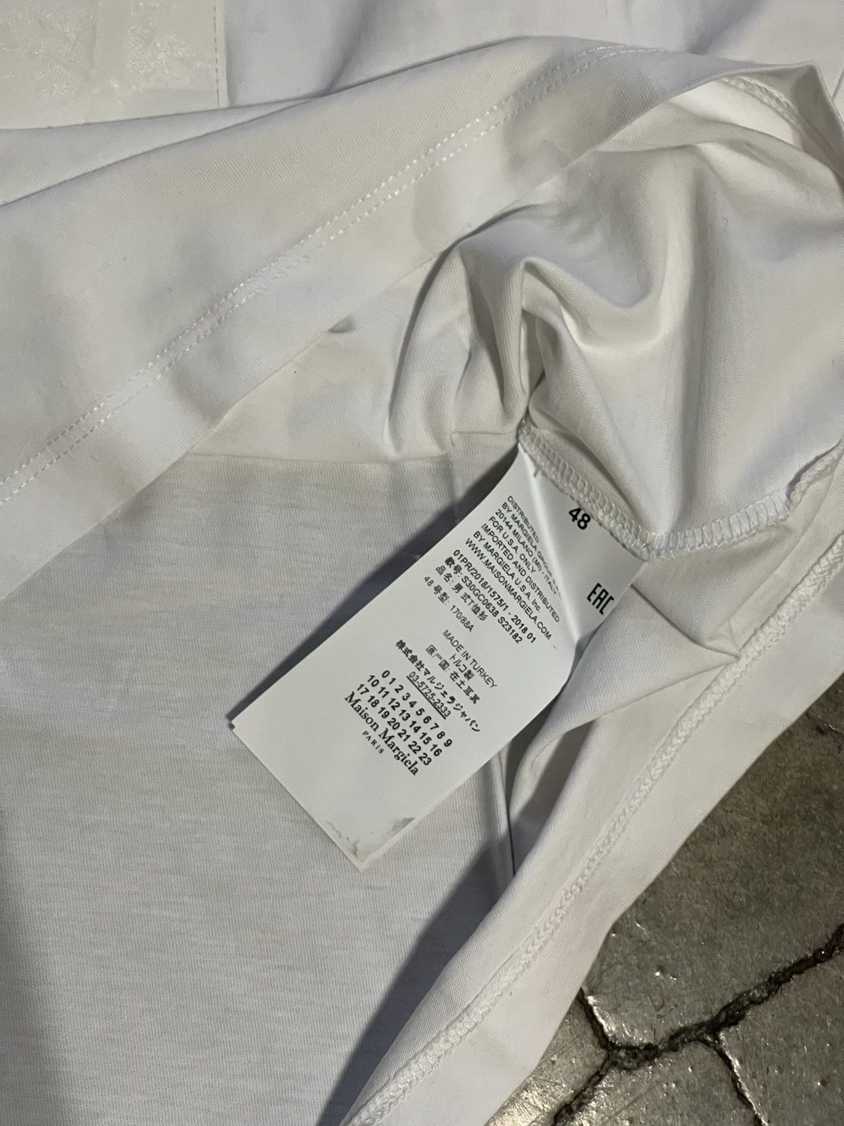Maison Margiela Maison Margiela Front Panel Tee Size US M / EU 48-50 / 2 - 5 Thumbnail