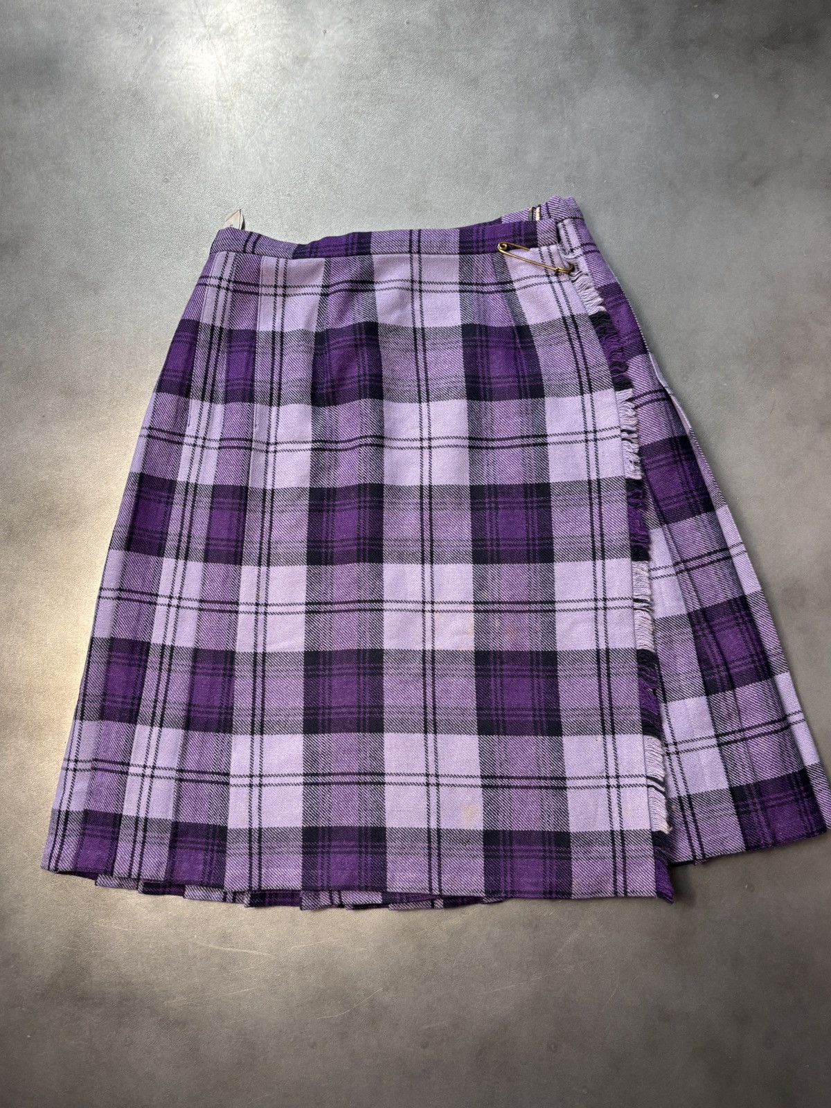 Marks & Spencer × Vintage 1960s Plaid Skirt Vintage St. Michaels England Tartan School Size 23" - 24 Thumbnail