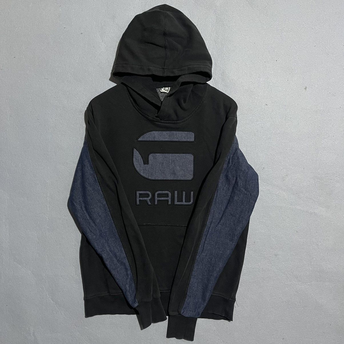 G-Star G-Star RAW Black Hoodie with Denim Sleeves – Size L Size US L / EU 52-54 / 3 - 6 Thumbnail