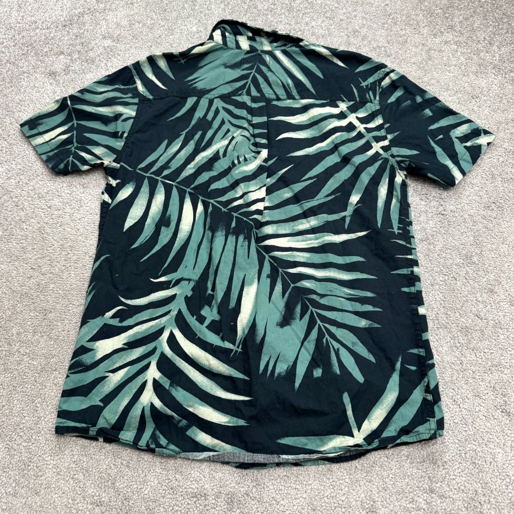 Junk Food Junk Food Hawaiian Shirt Mens Small Green Blue Floral Short Sleeve Button-Up Tropical Casual Size US S / EU 44-46 / 1 - 2 Thumbnail