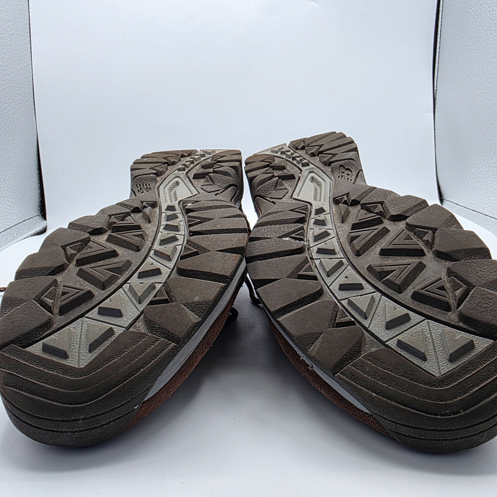 New Balance New Balance 669v2 Womens Size 6.5 Brown Hiking Shoes Camping Size US 6.5 / IT 36.5 - 11 Thumbnail