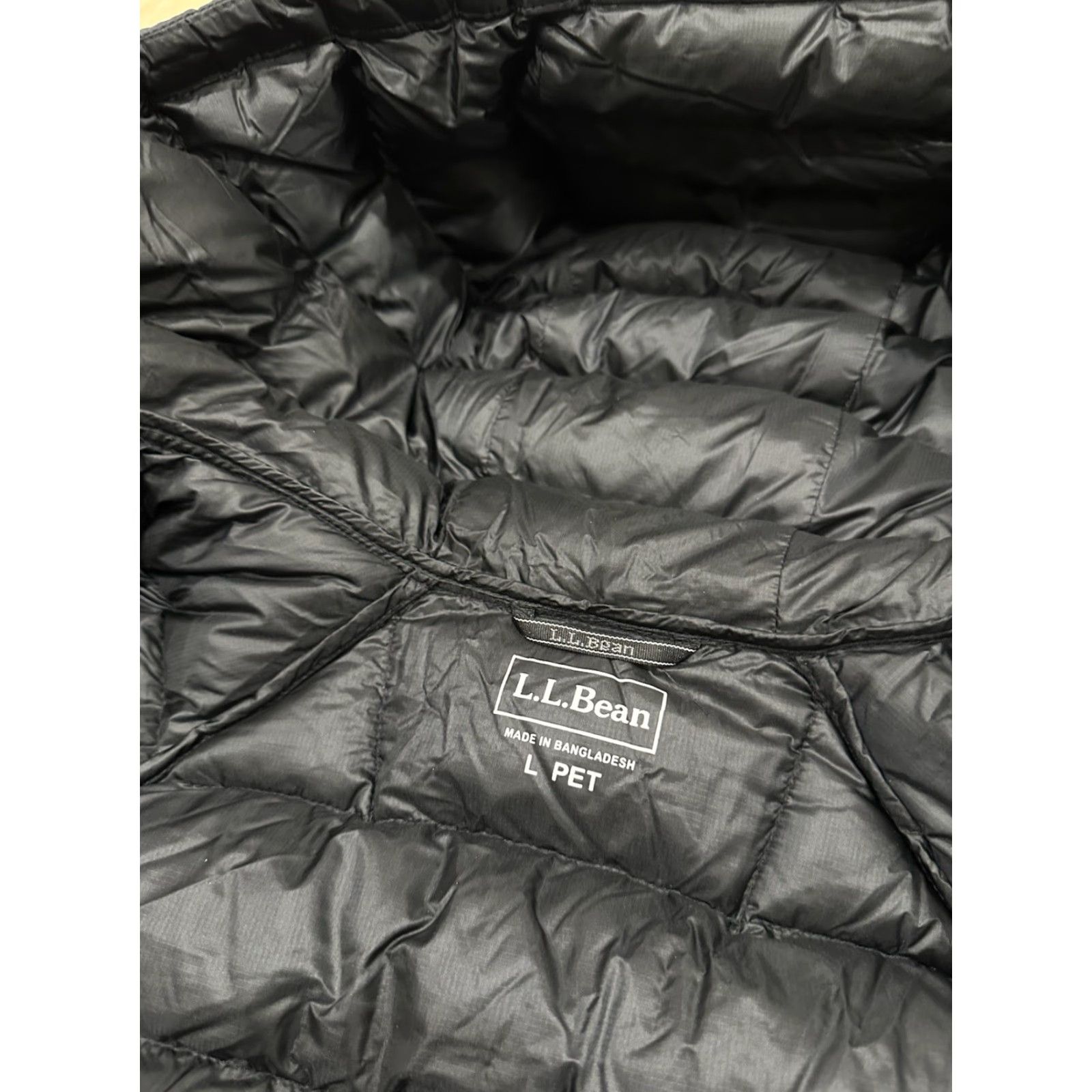Vintage VINTAGE LL Bean Quilted Hooded Down Jacket Night Black 850 Down Ultralight Large Petite Womens Mens Girls Size L / US 10 / IT 46 - 7 Thumbnail