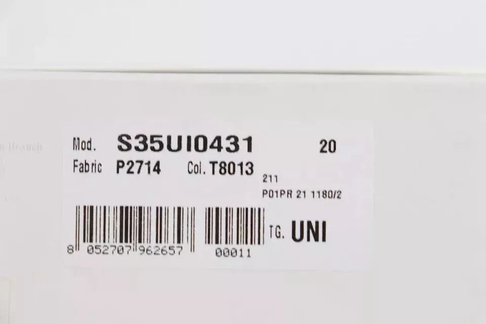 Maison Margiela o1rshd1 Size: OS / Logo Zip Wallet in Black Size ONE SIZE - 8 Thumbnail