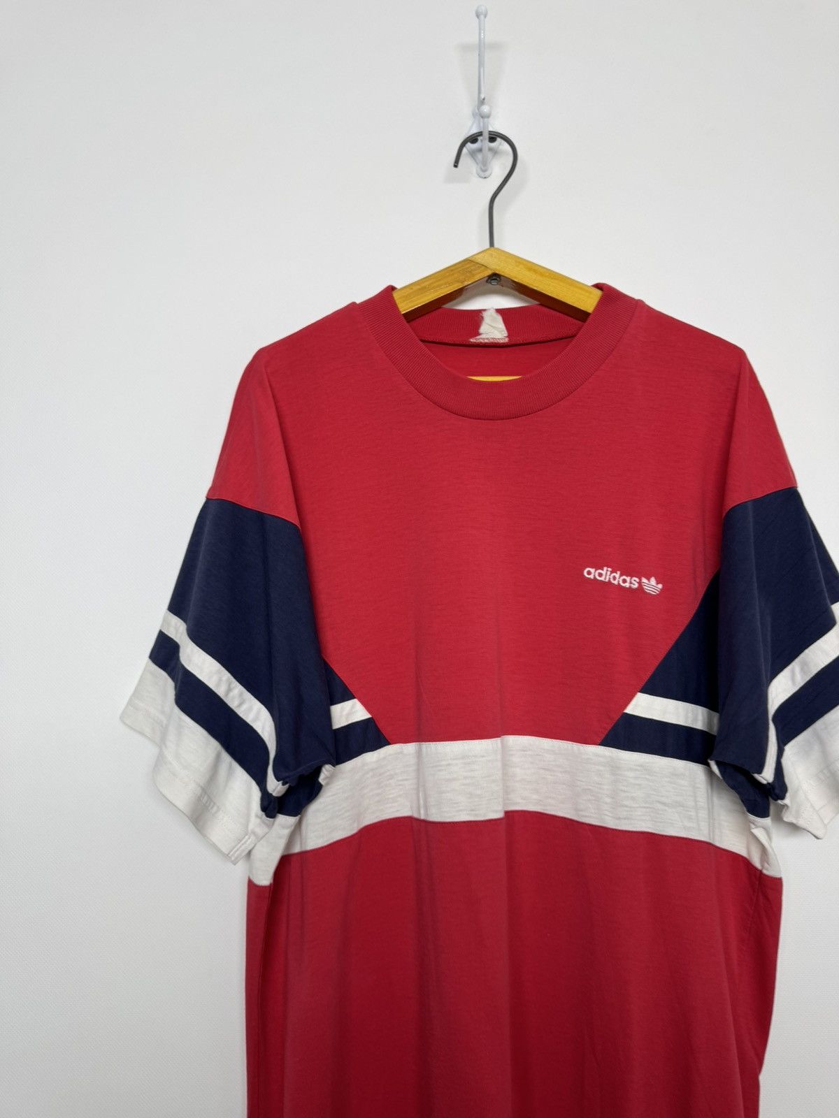 Adidas Vintage Y2k Adidas T-Shirt 90’s Size US L / EU 52-54 / 3 - 6 Thumbnail