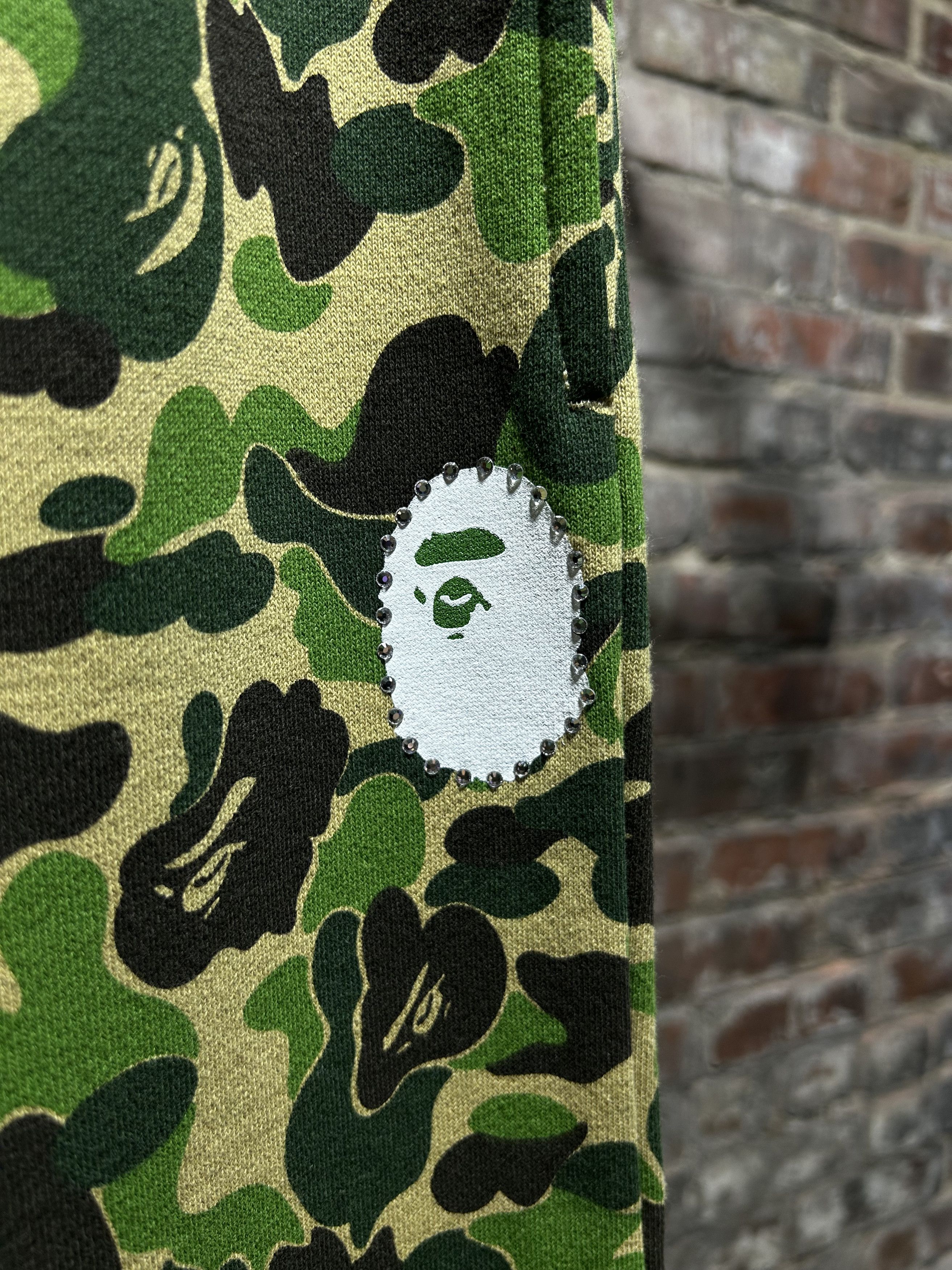 Bape BAPE ABC Camo Crystal Apehead Sweats Size US 34 / EU 50 - 2 Thumbnail