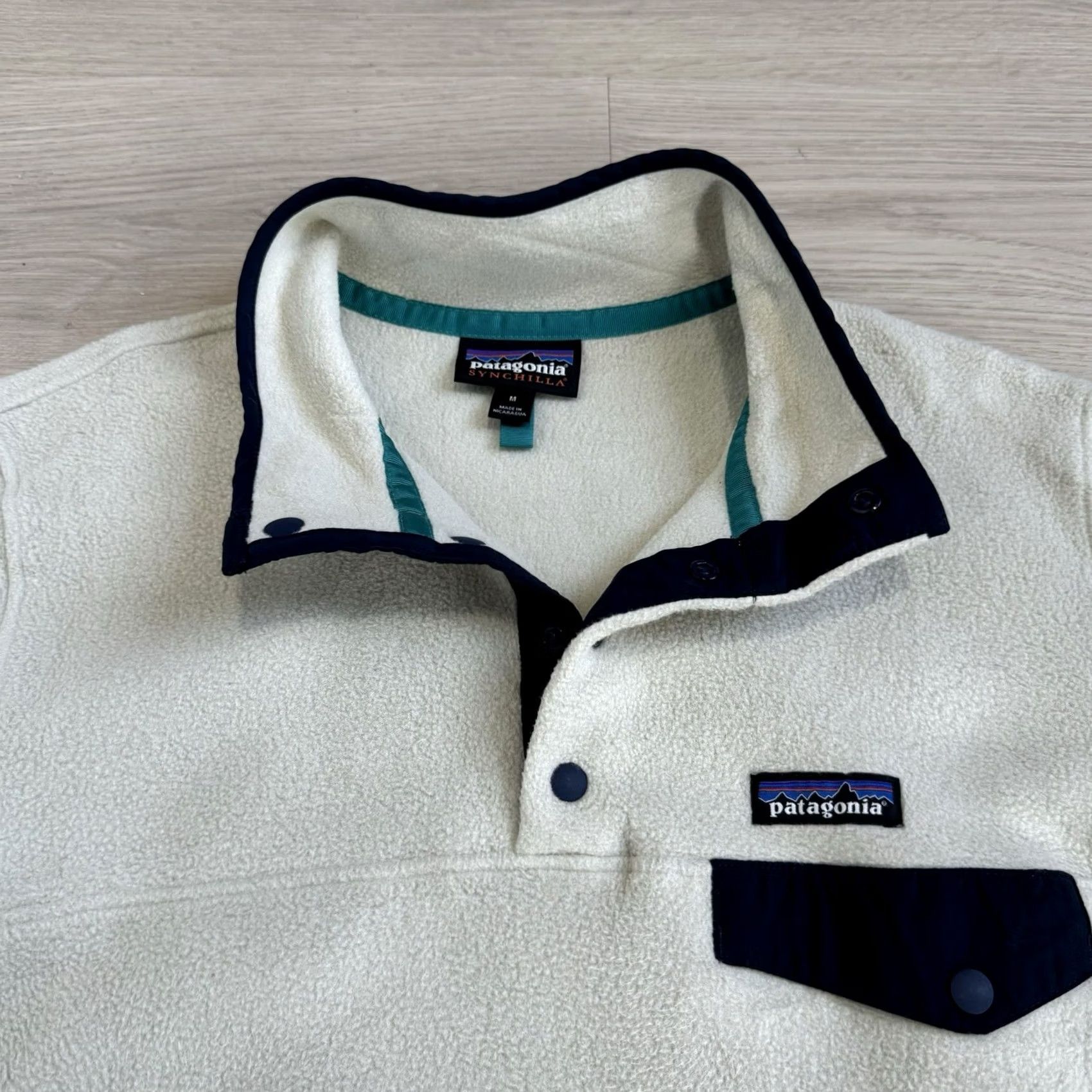 Patagonia Patagonia Synchilla Jacket Fleece Pullover Women’s Be Beige Navy Trim Size M Winter Fall Spring Regular Size M / US 6-8 / IT 42-44 - 2 Thumbnail