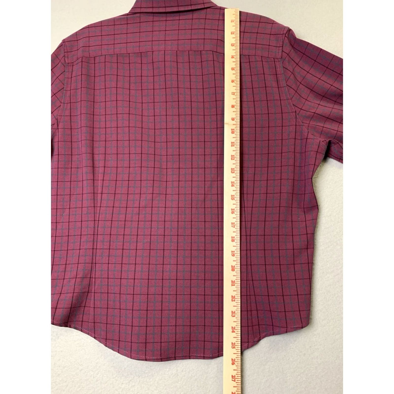 Mizzen+Main Mizzen + Main Shirt Men’s Medium Maroon Plaid City Flannel Classic Button-Up Long Sleeve Size US M / EU 48-50 / 2 - 6 Thumbnail