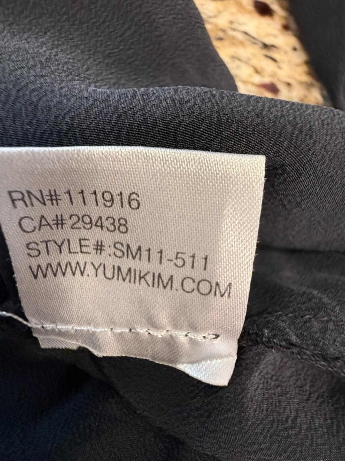 Other Yumi Kim black silk V neck pleated button front top SZ SM Size S / US 4 / IT 40 - 7 Thumbnail