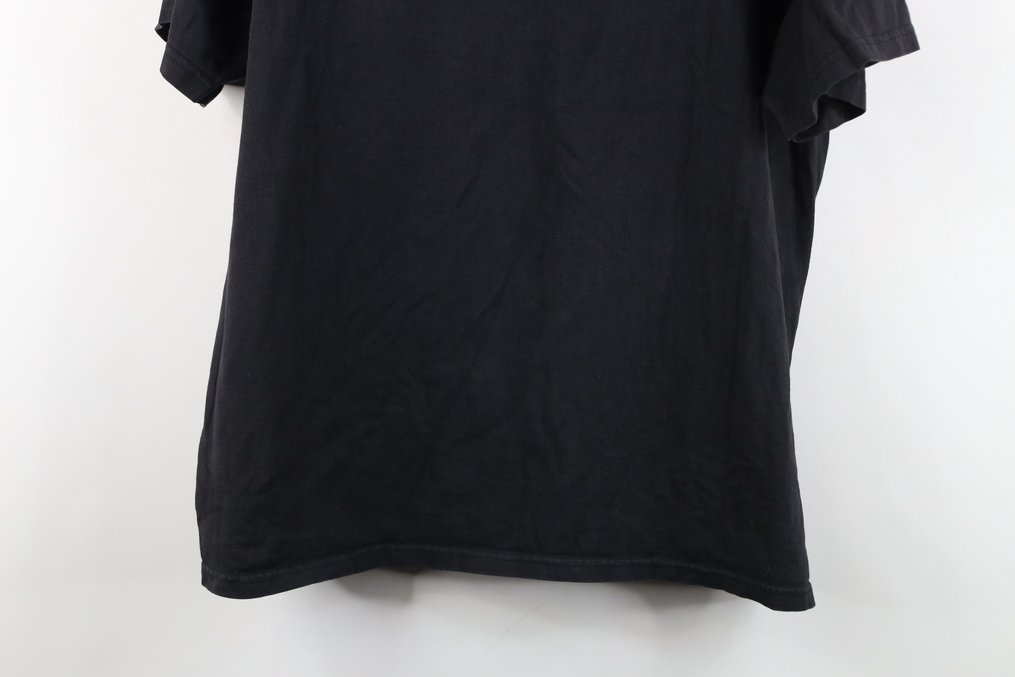 Vintage Vintage Y2K Streetwear Wire Iron Cross Motorcycle T-Shirt Size US L / EU 52-54 / 3 - 14 Thumbnail