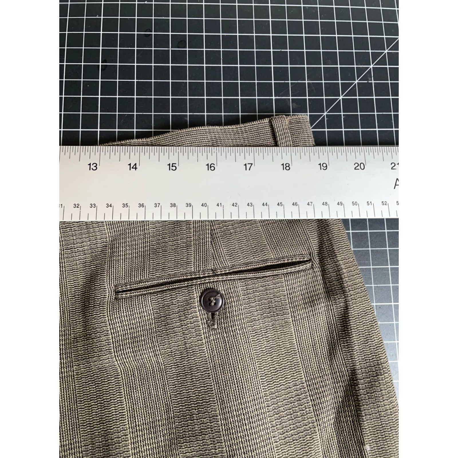 Vintage Vintage Wool Pleated Trousers Men's 37 x 30 Green Check Cuffed Italian Made Pants Size US 37 - 5 Thumbnail