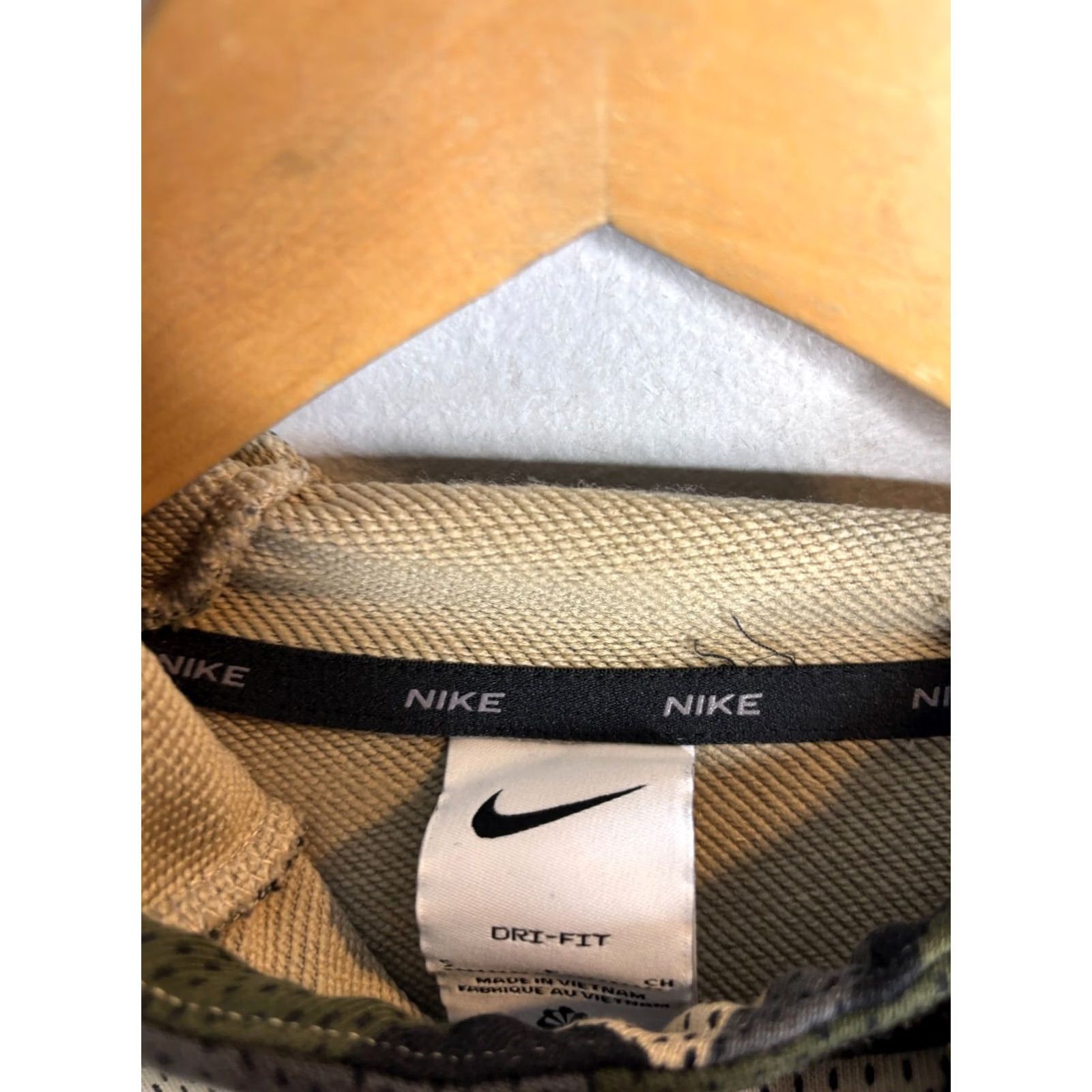 Nike Nike Dri-FIT Cargo DQ4492-325 Mens Pullover Hoodie S Camouflage Multicolor City Sports Hooded Pockets Moisture Wicking Football Size US S / EU 44-46 / 1 - 4 Thumbnail