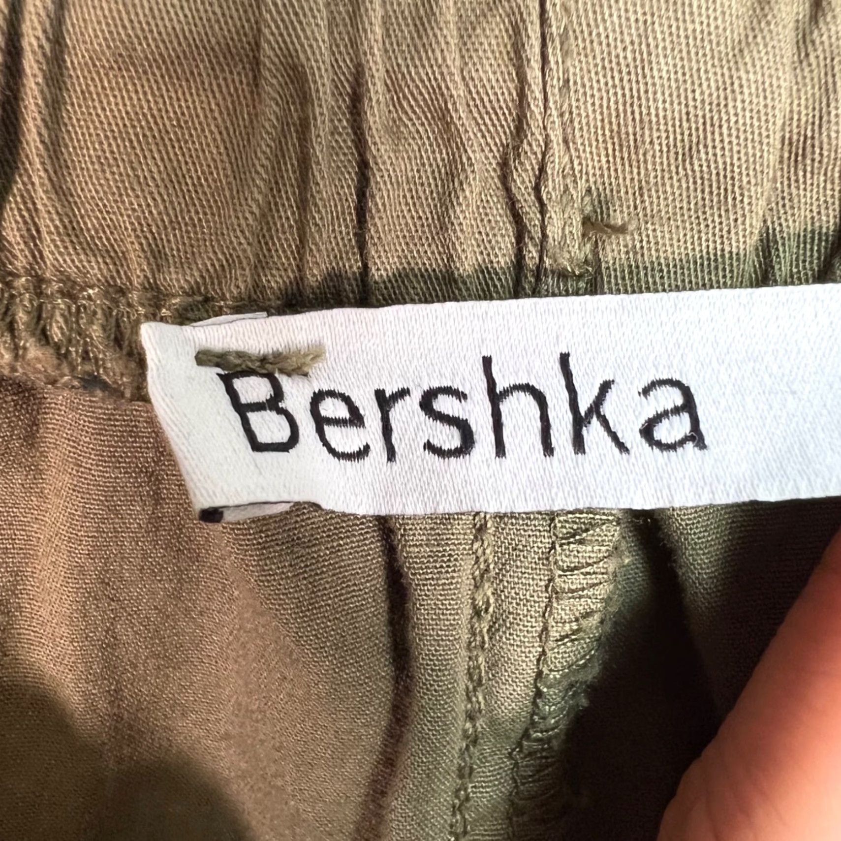 Bershka Bershka Womens Size XL Olive Green Chunky Fit Jogger Pants W/ Adjustable Hem Size 40" / US 18 - 3 Thumbnail