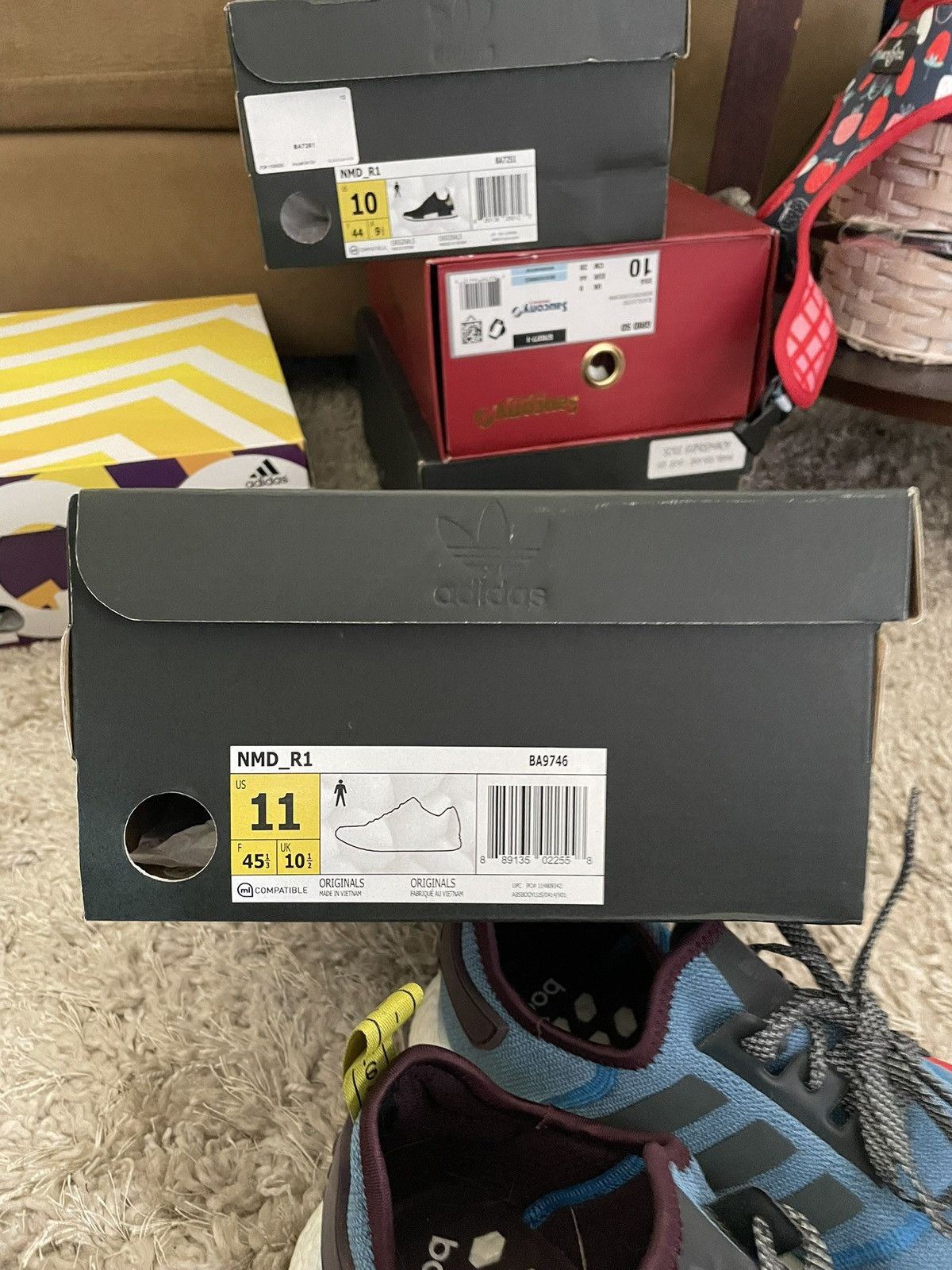 Adidas Villa x Adidas NMD_R1 Villa Exclusive Size US 11 / EU 44 - 9 Thumbnail