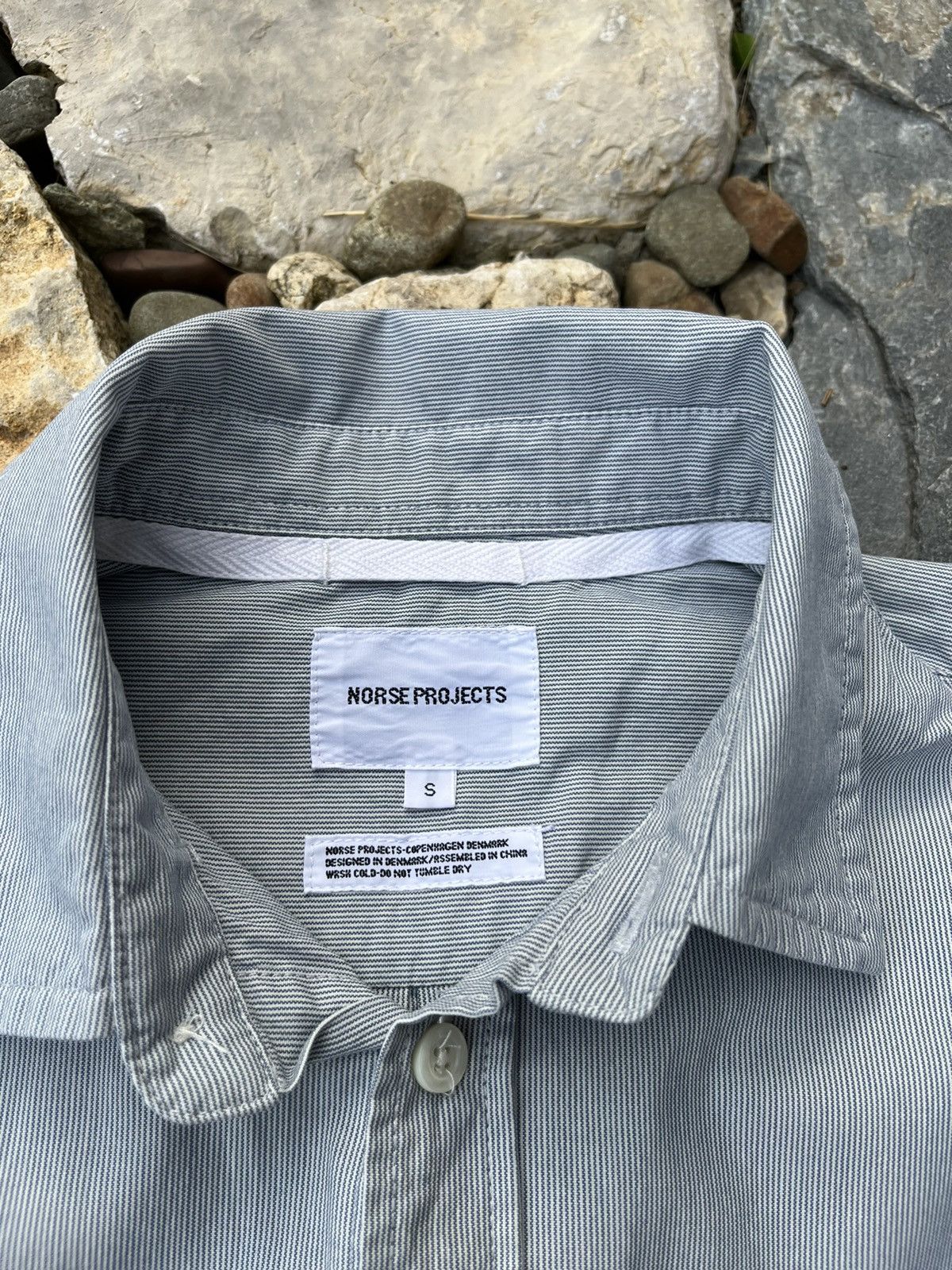 Norse Projects Norse Projects osvald micro stripe ss cotton pocket shirt Size US S / EU 44-46 / 1 - 13 Thumbnail